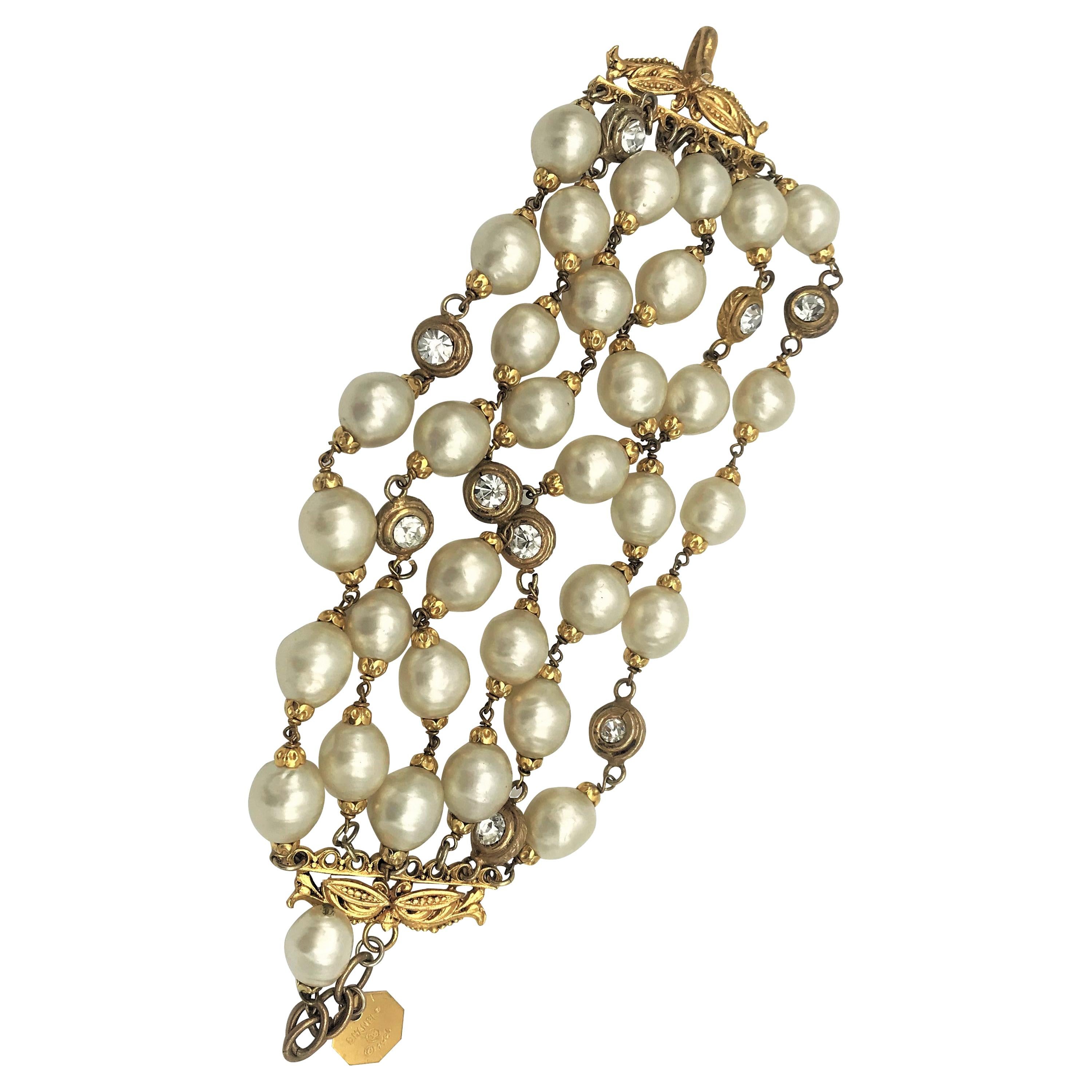 Chanel 6-row pearl bracelet signed. 1984 gold plated For Sale