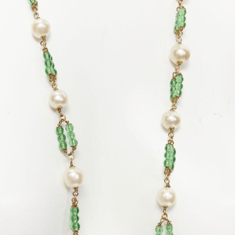 vintage CHANEL 93A green Gripoix poured glass beads faux Pearl sautoir necklace For Sale 2