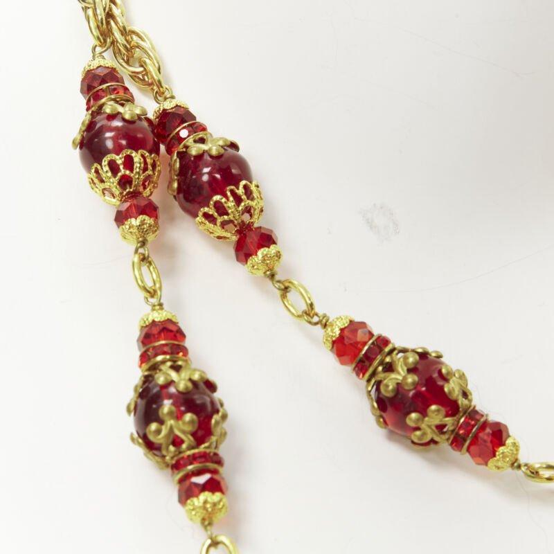 CHANEL Collier sautoir vintage 93P rouge Gripoix byzantin à boules en or, rare en vente 5