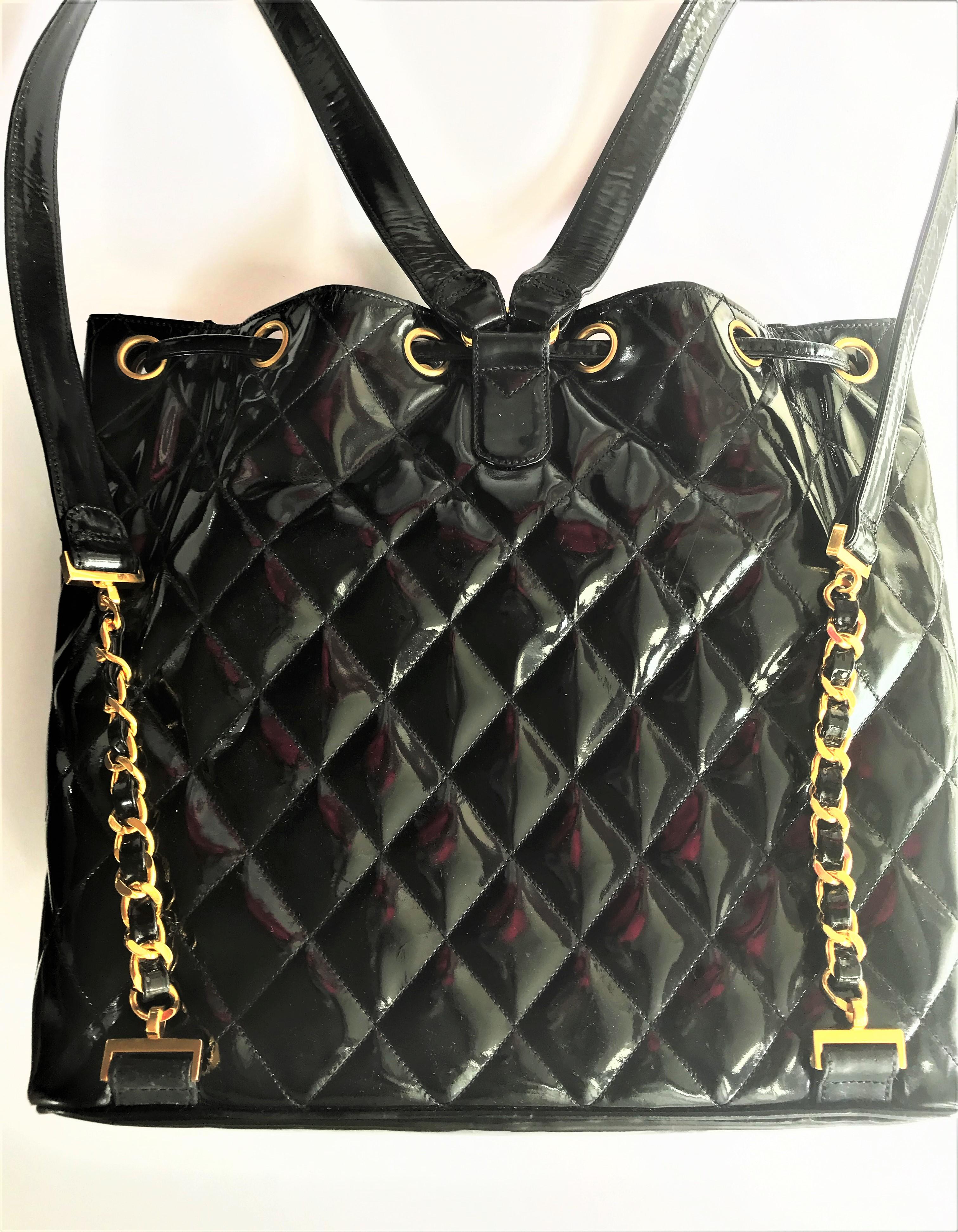 Vintage Chanel backpack black quiltet patent leather, 1990, Made in France For Sale 6