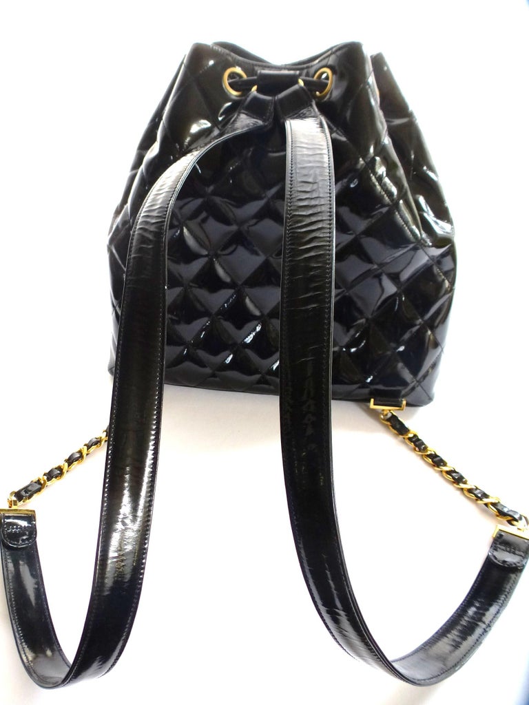 Vintage Chanel backpack black quiltet patent leather, 1990  display picture 3