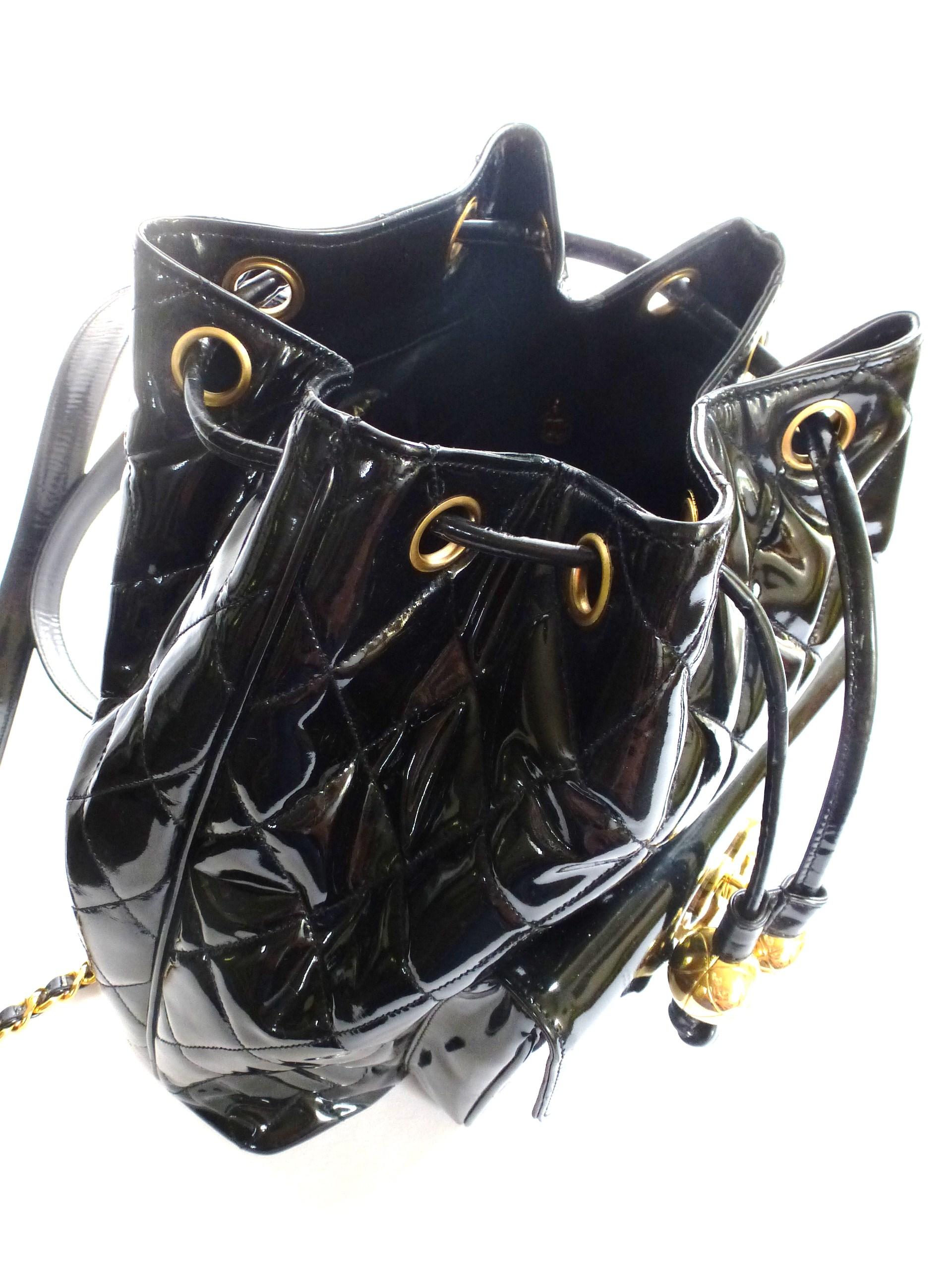 Vintage Chanel backpack black quiltet patent leather, 1990, Made in France For Sale 3