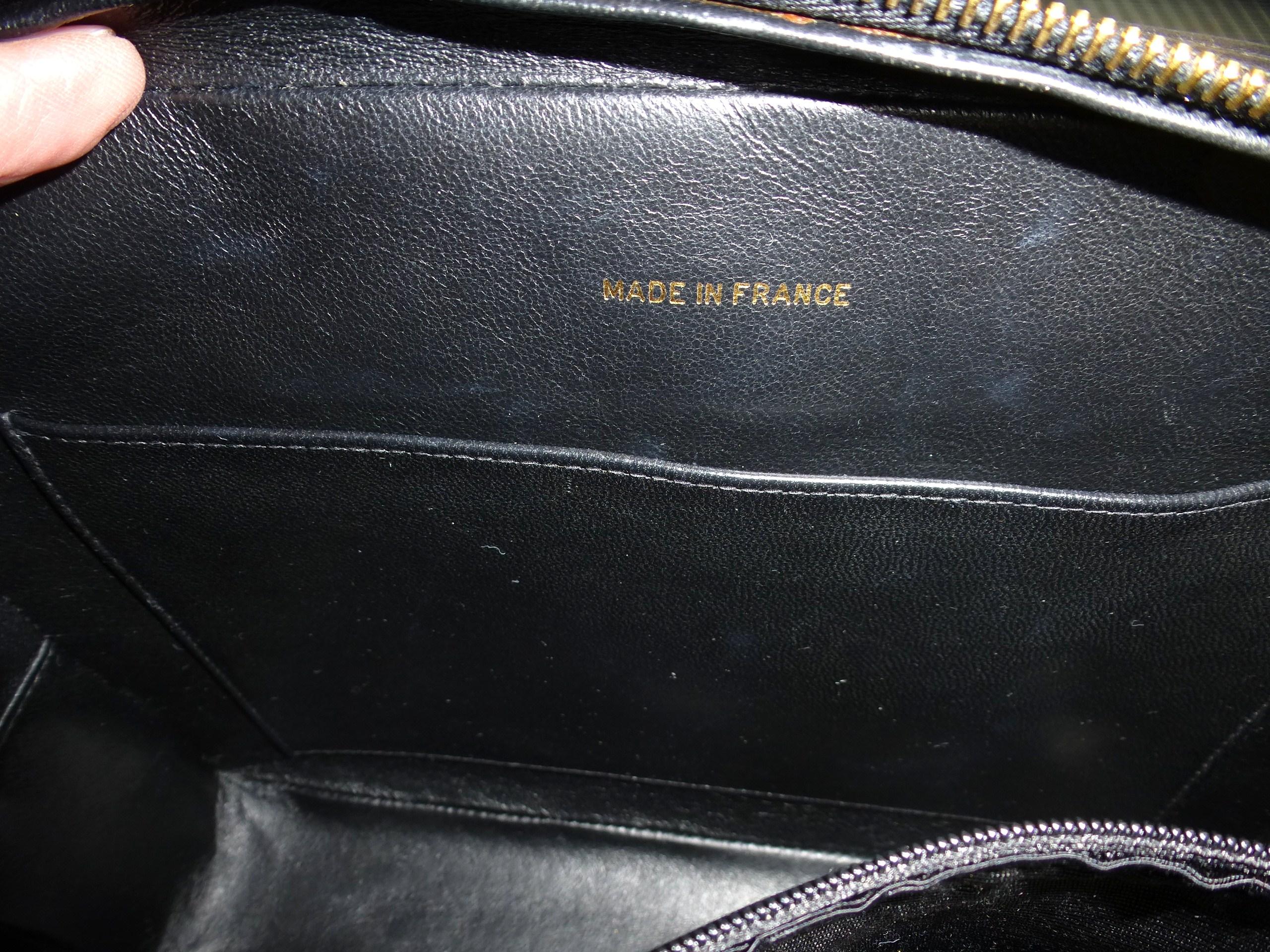 Black Vintage Chanel shoulder bag black quilted lambskin, 2 handle chains, 1995s