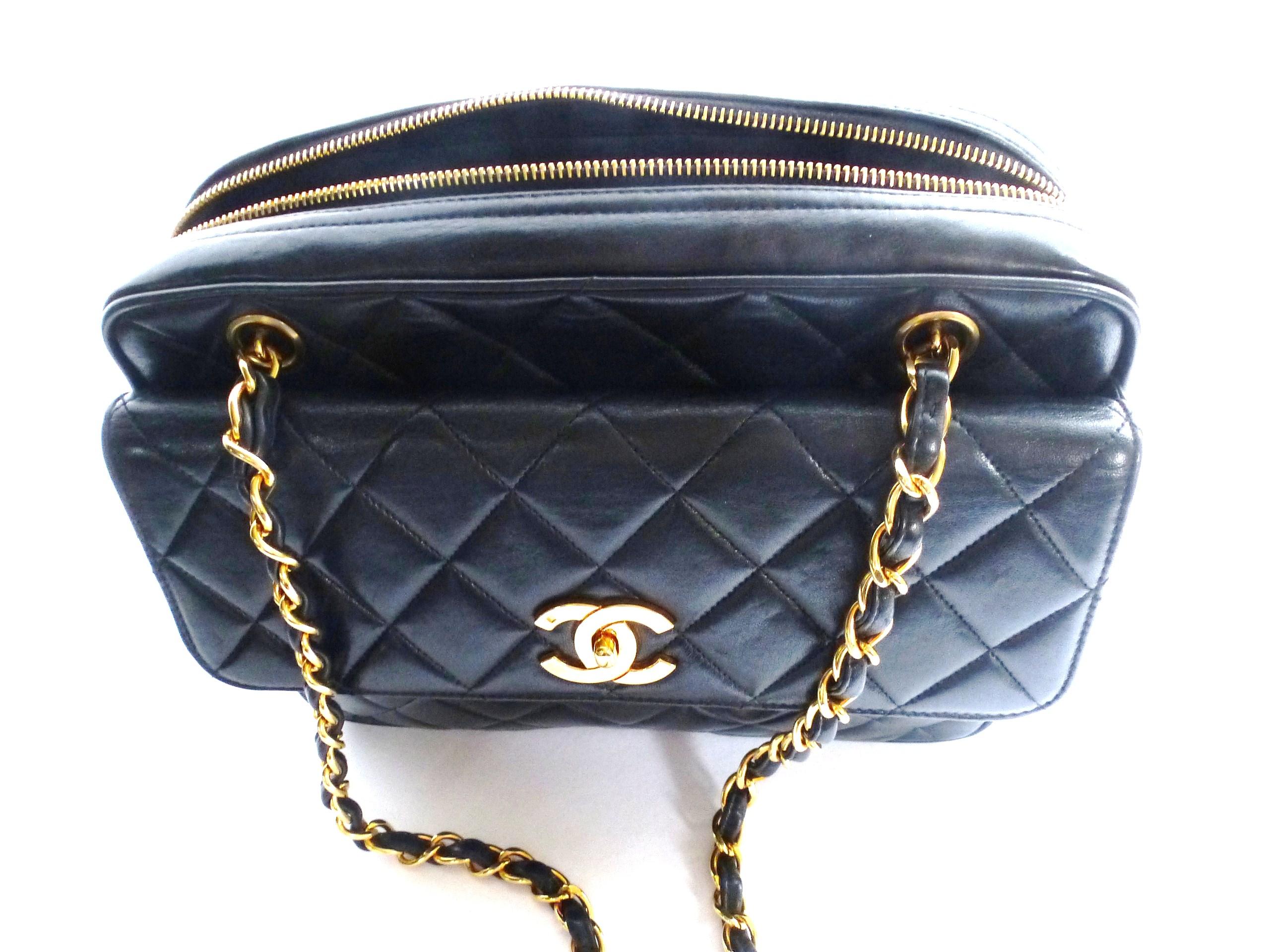 Vintage Chanel shoulder bag black quilted lambskin, 2 handle chains, 1995s 1