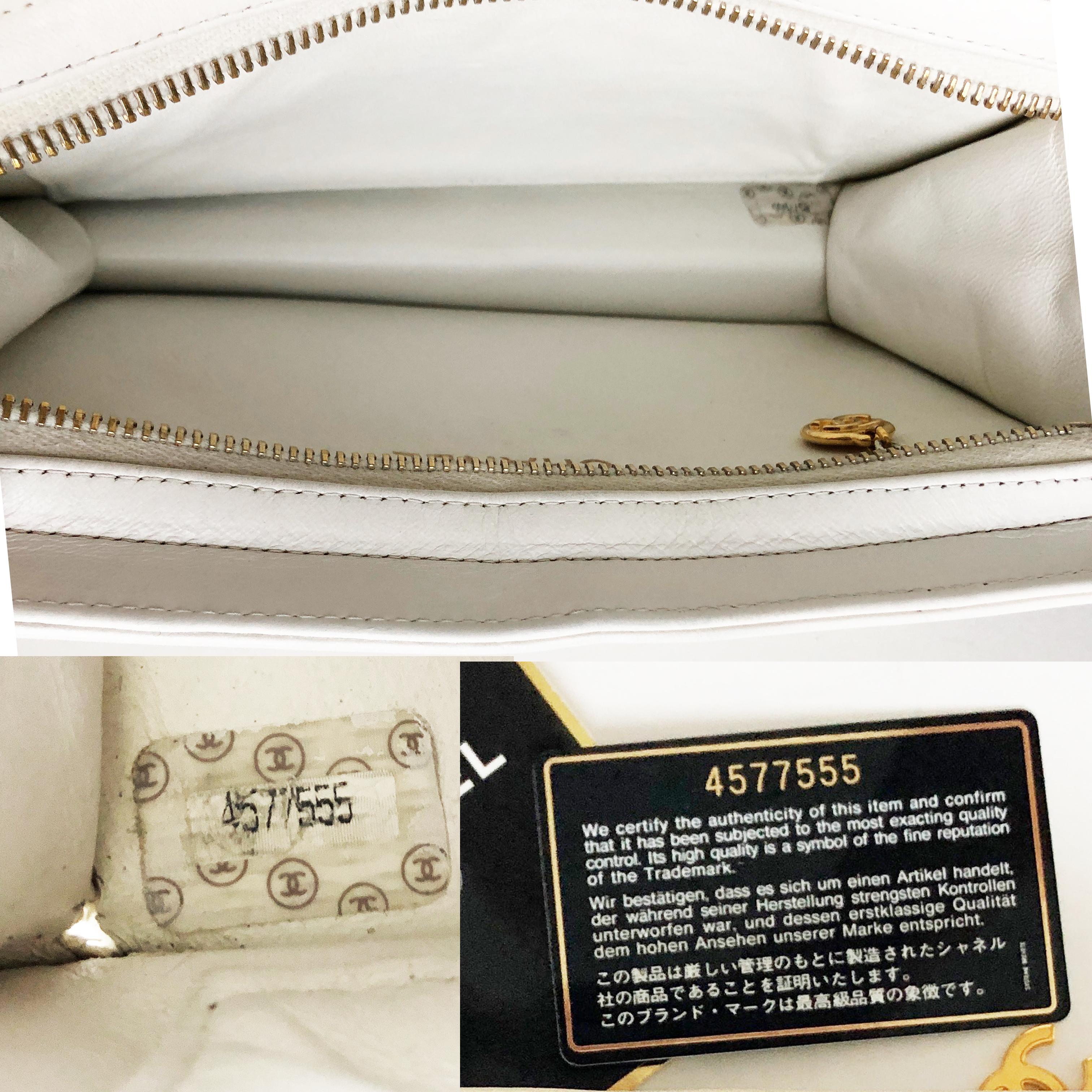 Women's or Men's Vintage Chanel Bag CC Logo Matelasse Clutch Wristlet White Leather Evening Bag