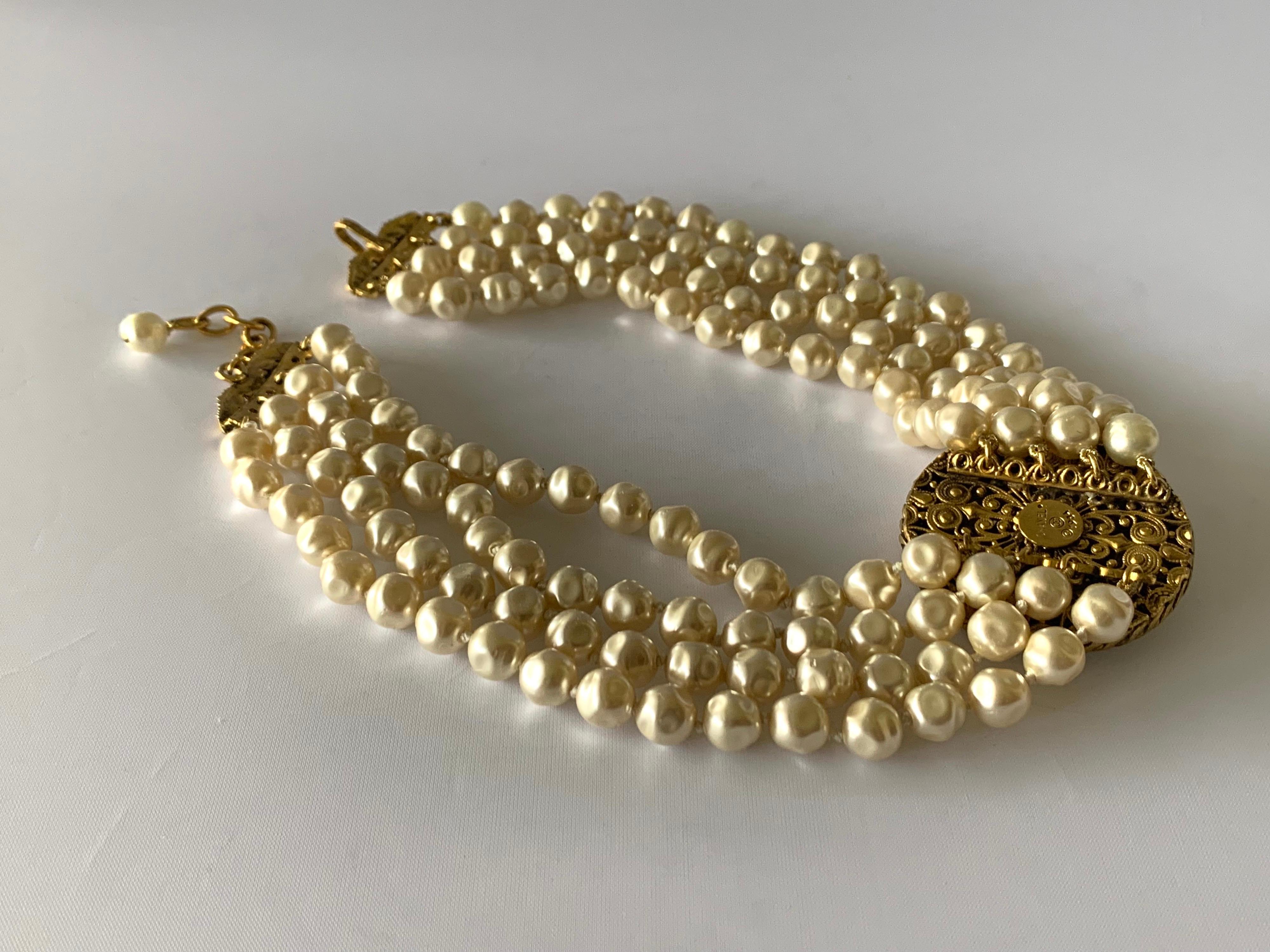 Women's Vintage Chanel Baroque Pearl Medallion Necklace  For Sale