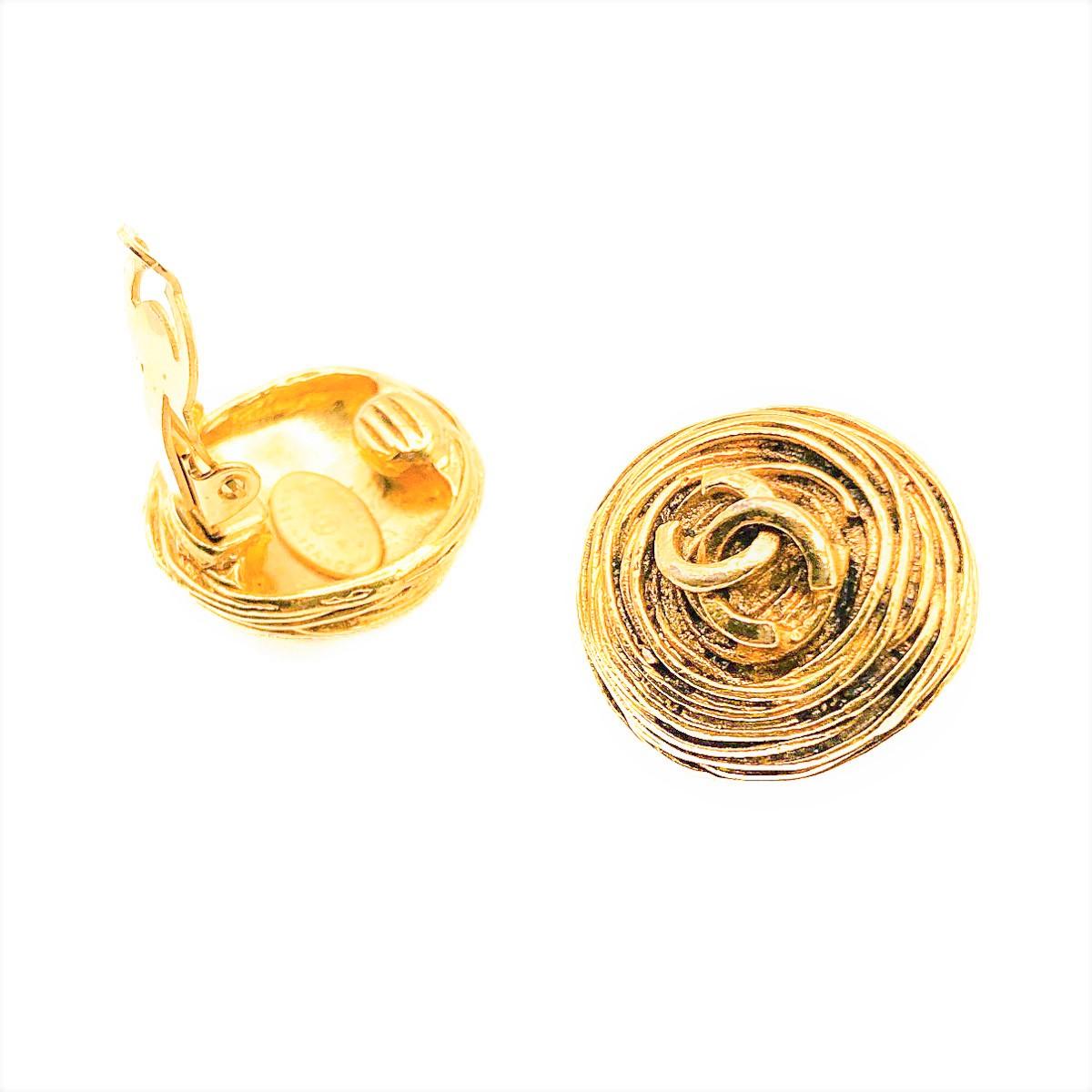 Vintage Chanel Birds Nest Interlocking CC Earrings 1994 In Good Condition For Sale In Wilmslow, GB