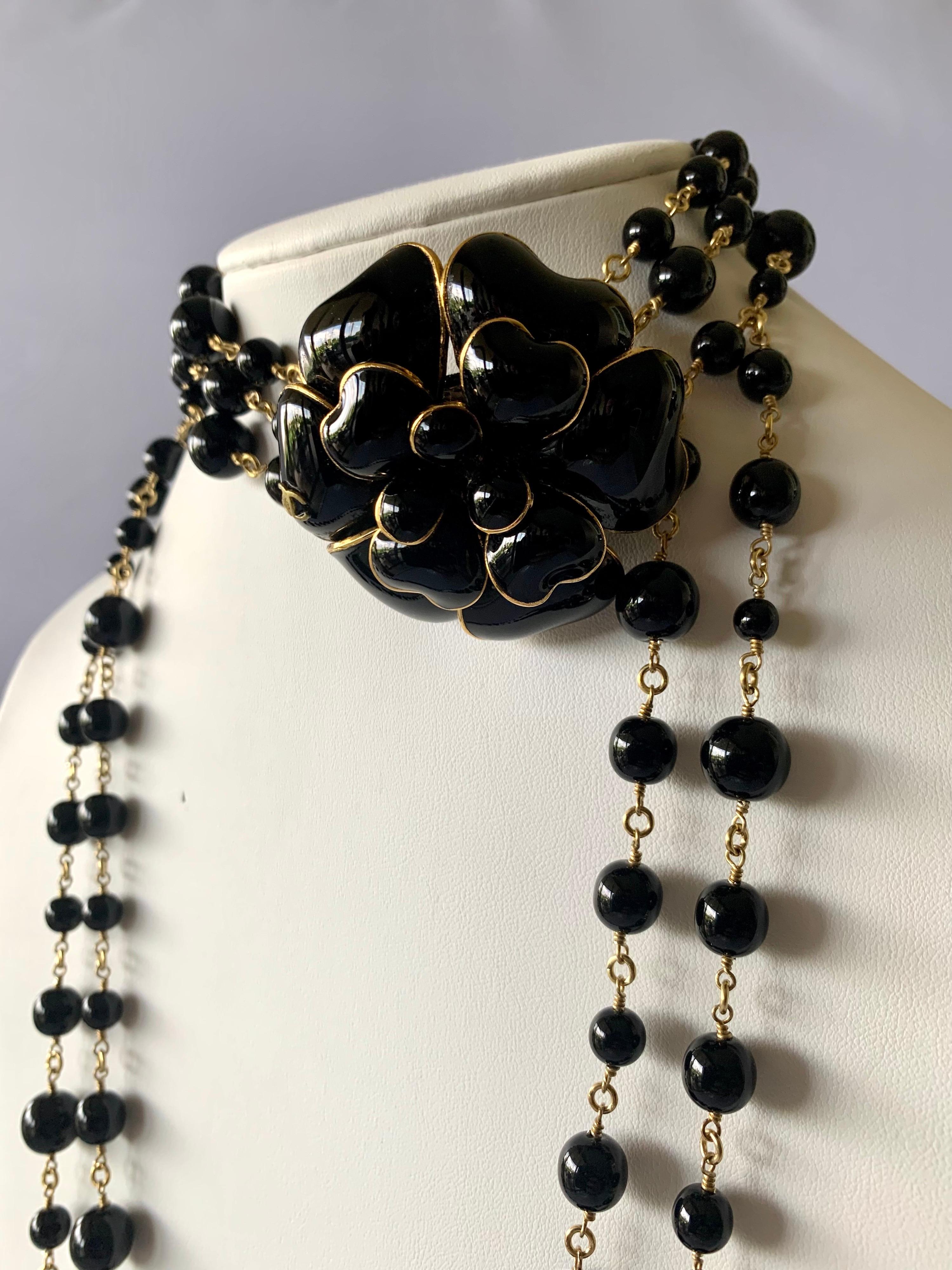 Scarce vintage Chanel black camellia multi-strand statement necklace comprised out of gilt metal 