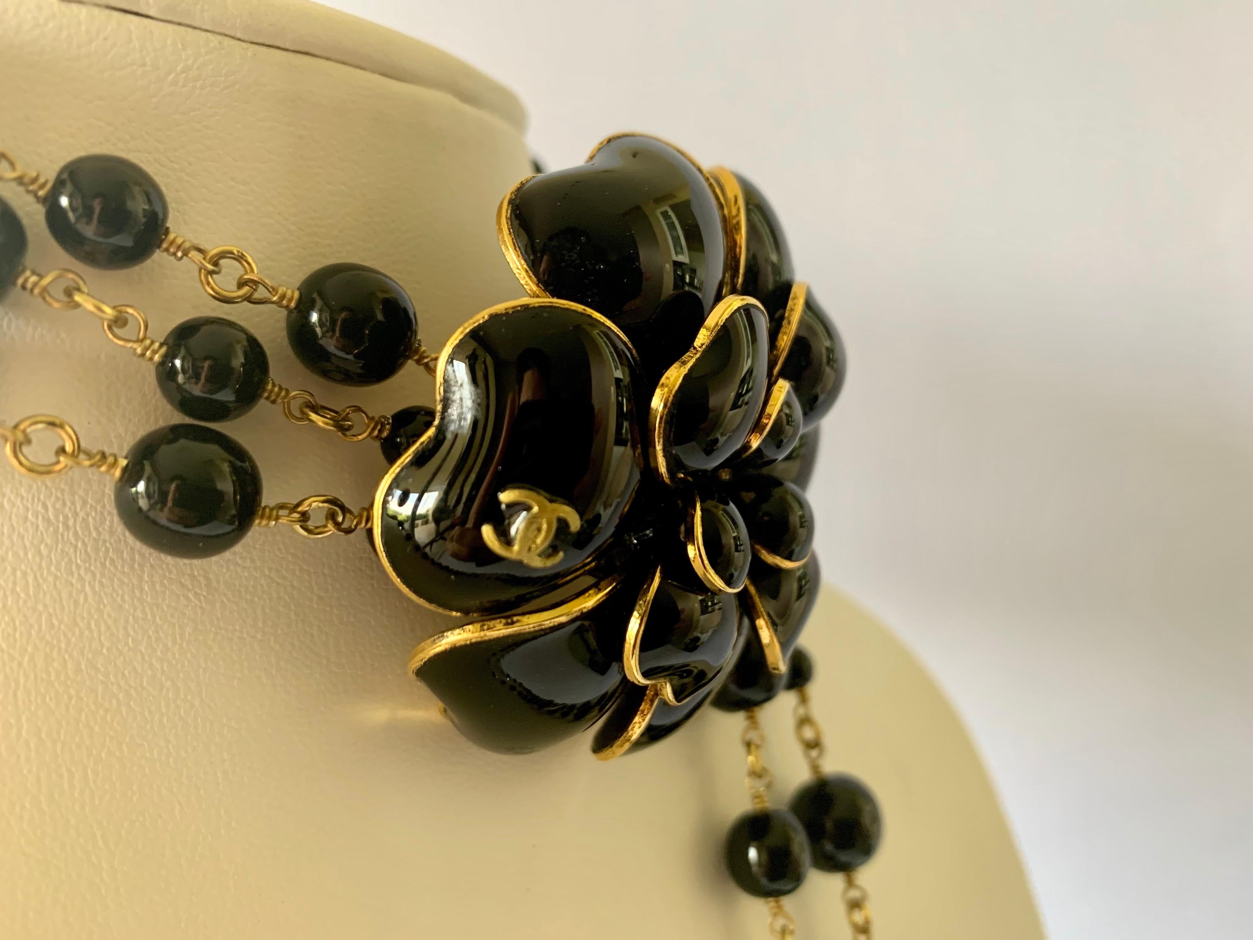 Vintage Chanel Black  Camellia CC Statement Necklace  In Excellent Condition In Palm Springs, CA