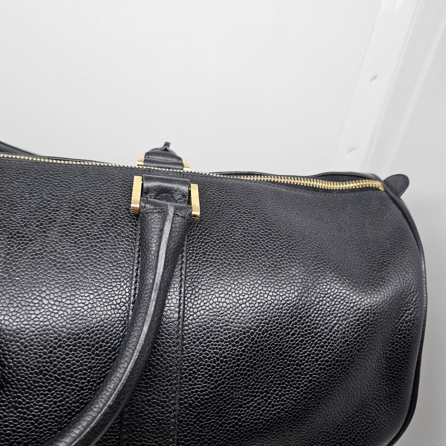 Vintage Chanel Black Caviar Leather Boston Travel Bag In Fair Condition In Jakarta, Daerah Khusus Ibukota Jakarta