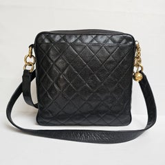 Vintage Chanel Black Caviar Quilted Zip Crossbody Bag