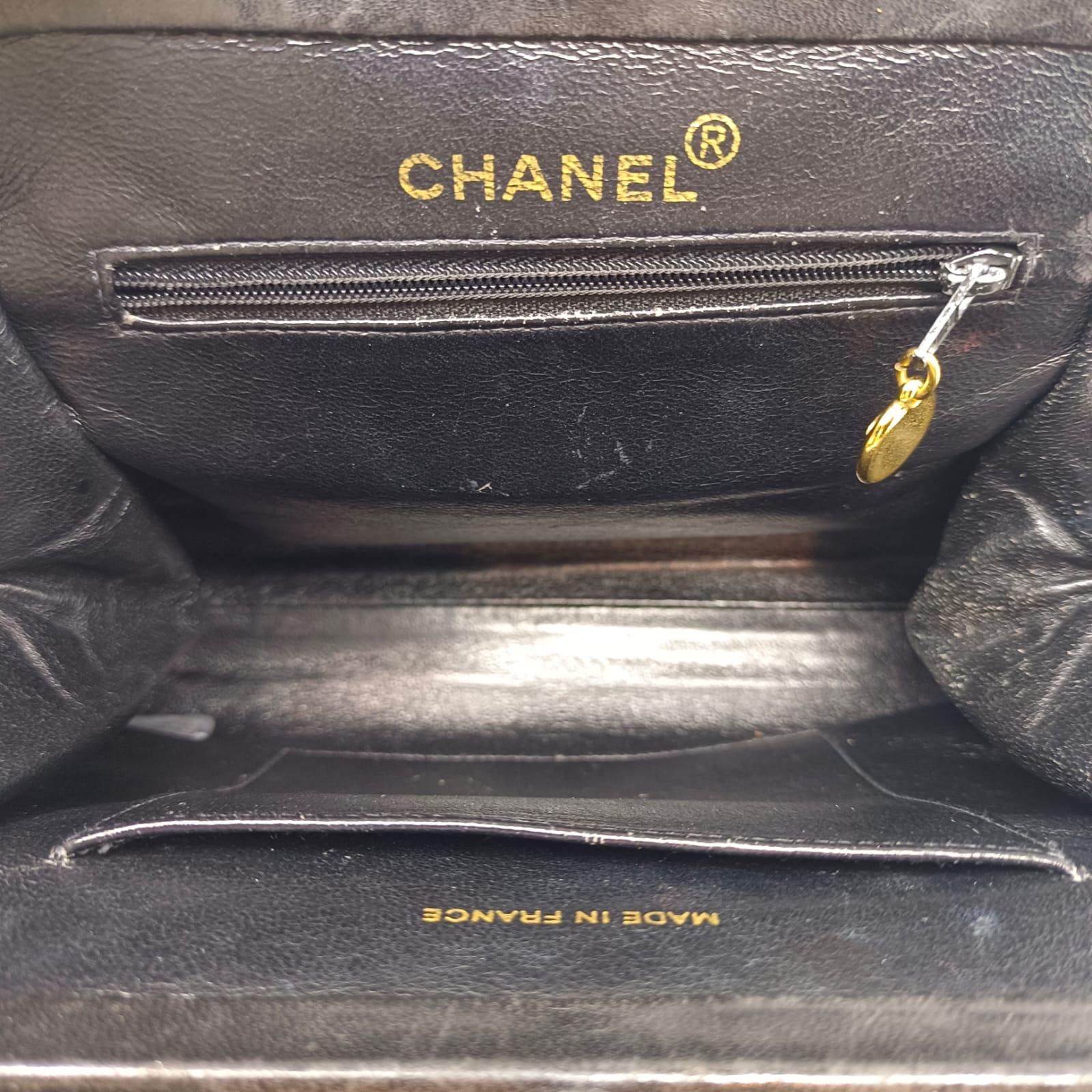 Women's or Men's Vintage Chanel Black Jersey Quilted Kisslock Purse