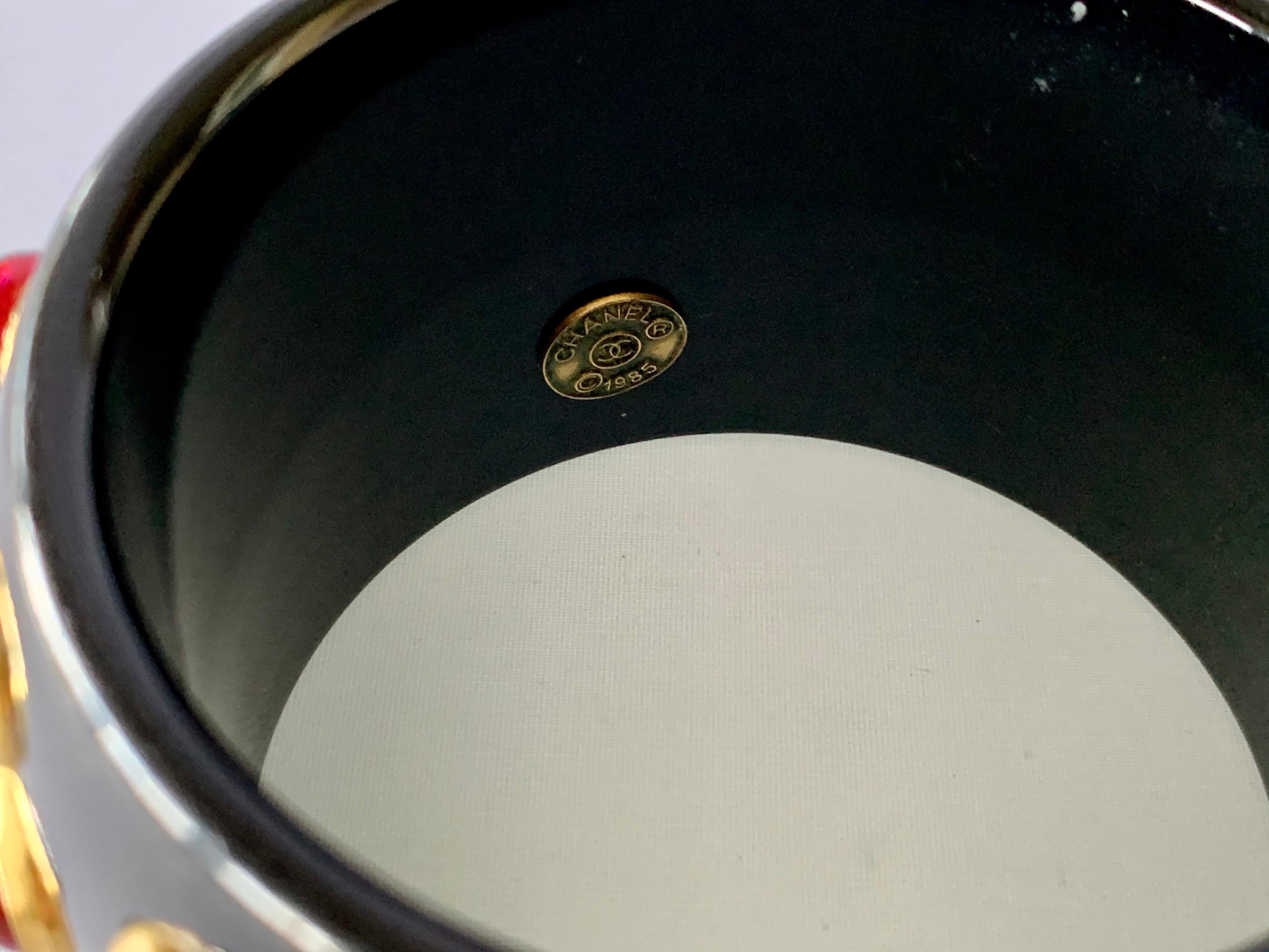 Vintage Chanel Black Jeweled Bangle Bracelet In Excellent Condition In Palm Springs, CA