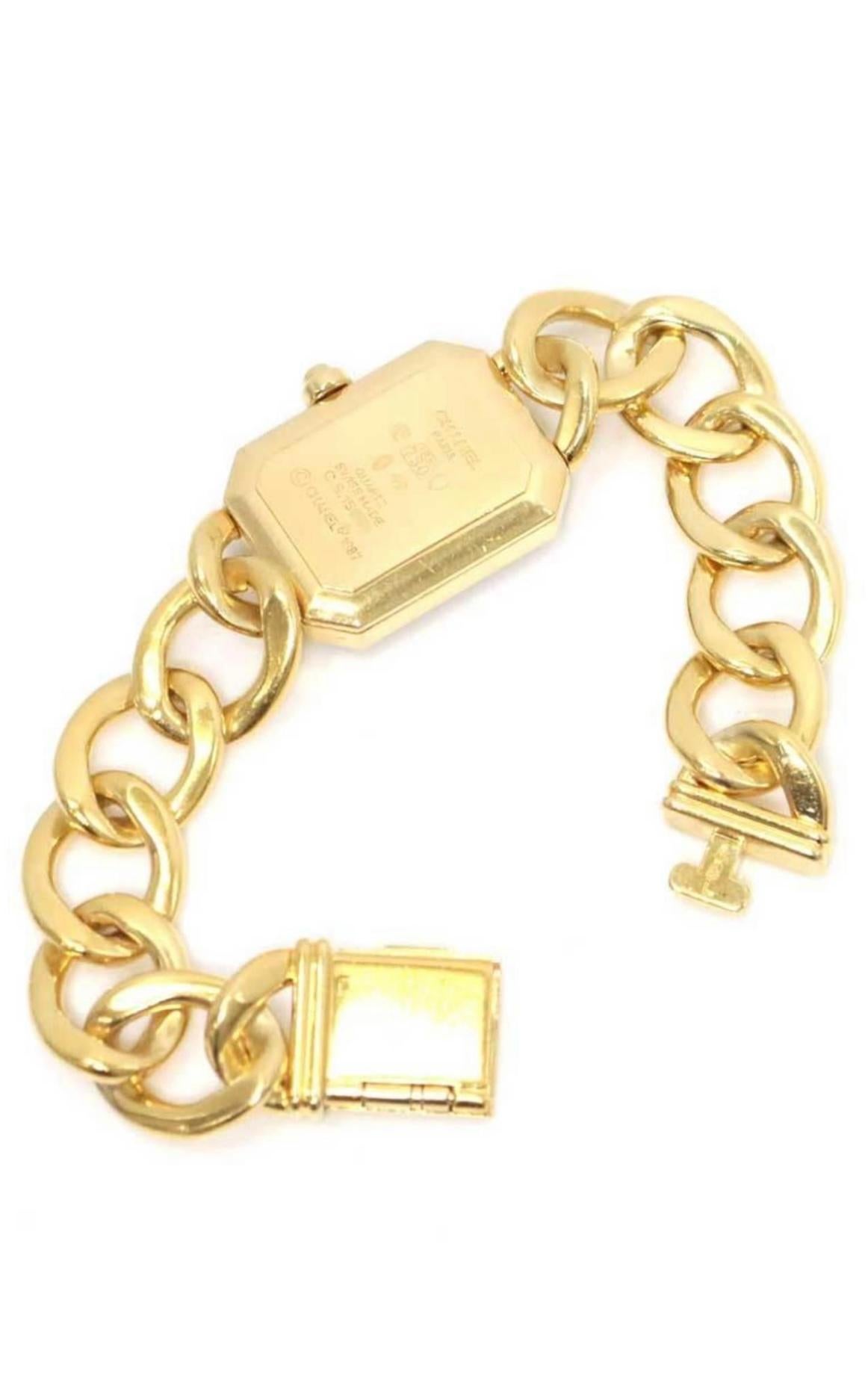 Moderne Vintage Chanel Black Lacquered Dial 18k Yellow Gold Chain Bracelet Watch en vente