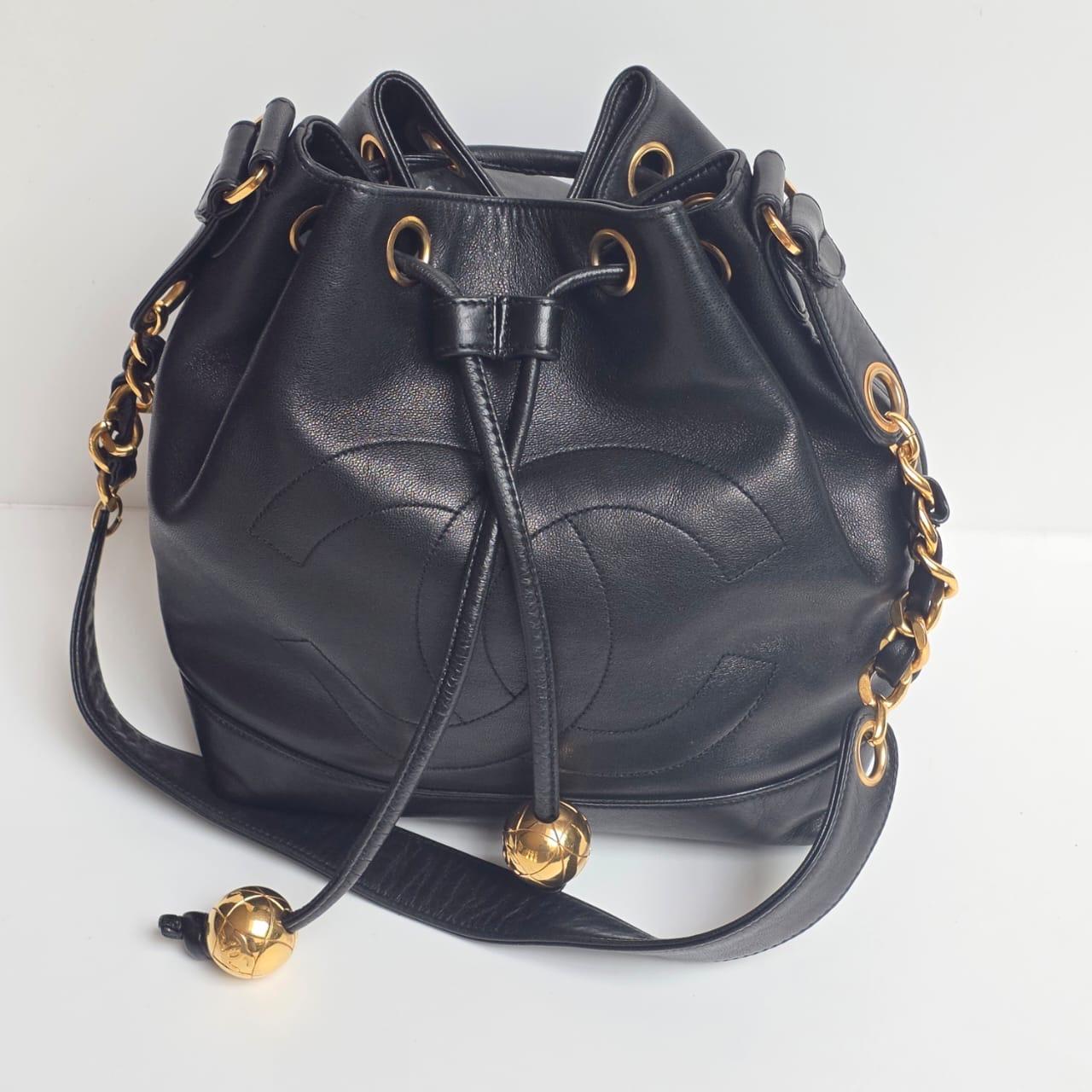 Vintage Chanel Black Lambskin Timeless CC Drawstring Hobo Shoulder Bag 3