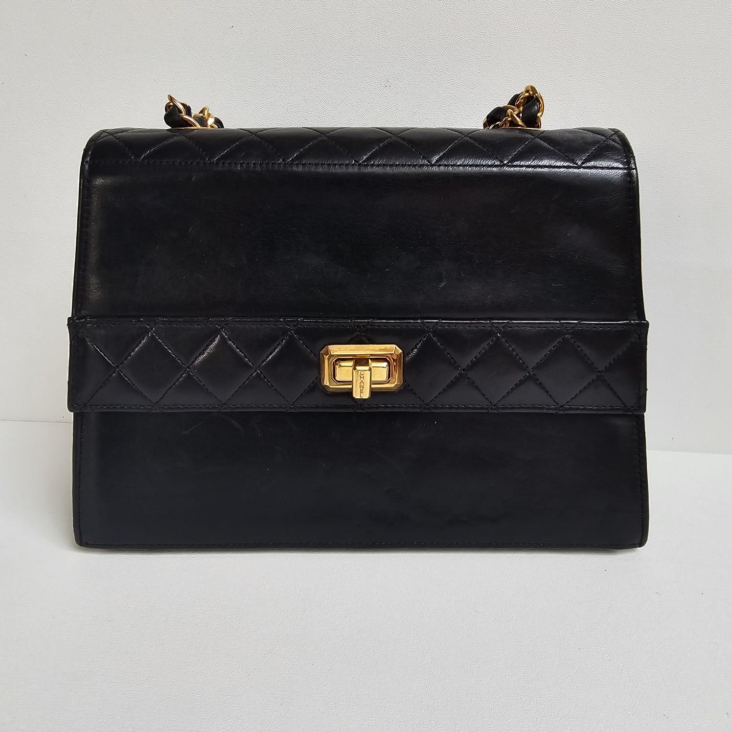 Vintage Chanel Black Lambskin Trapezoid Reissue Shoulder Bag For Sale 2