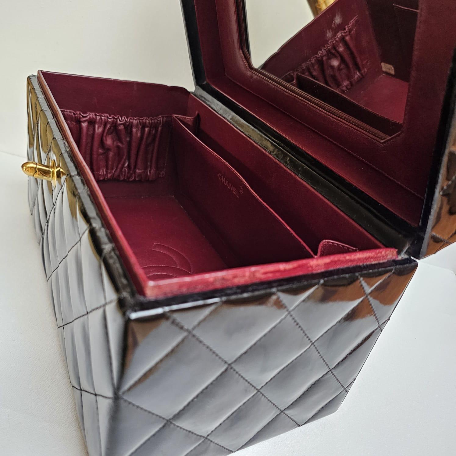Vintage Chanel Black Patent Quilted Vanity Box Bag For Sale 8