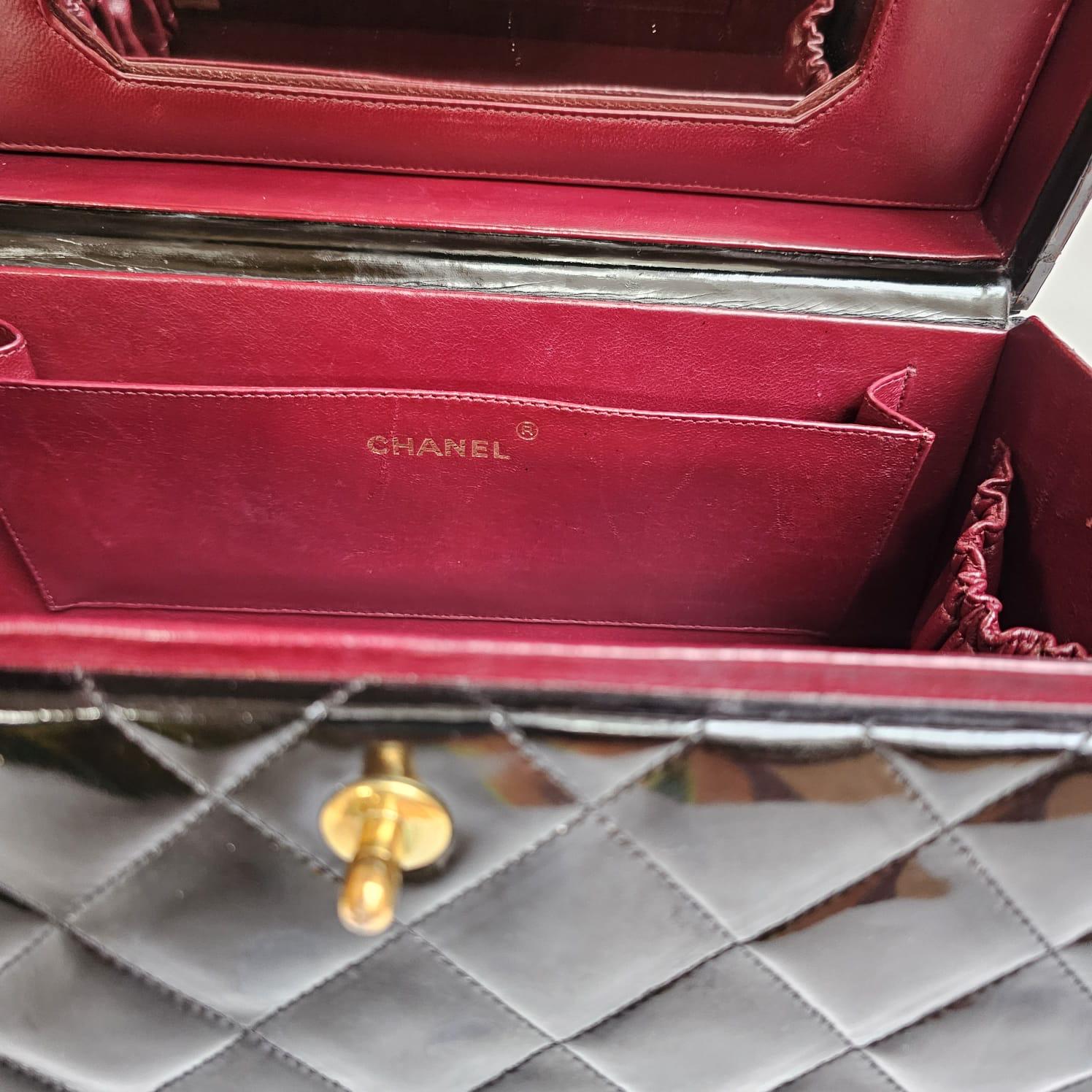 Vintage Chanel Black Patent Quilted Vanity Box Bag For Sale 15