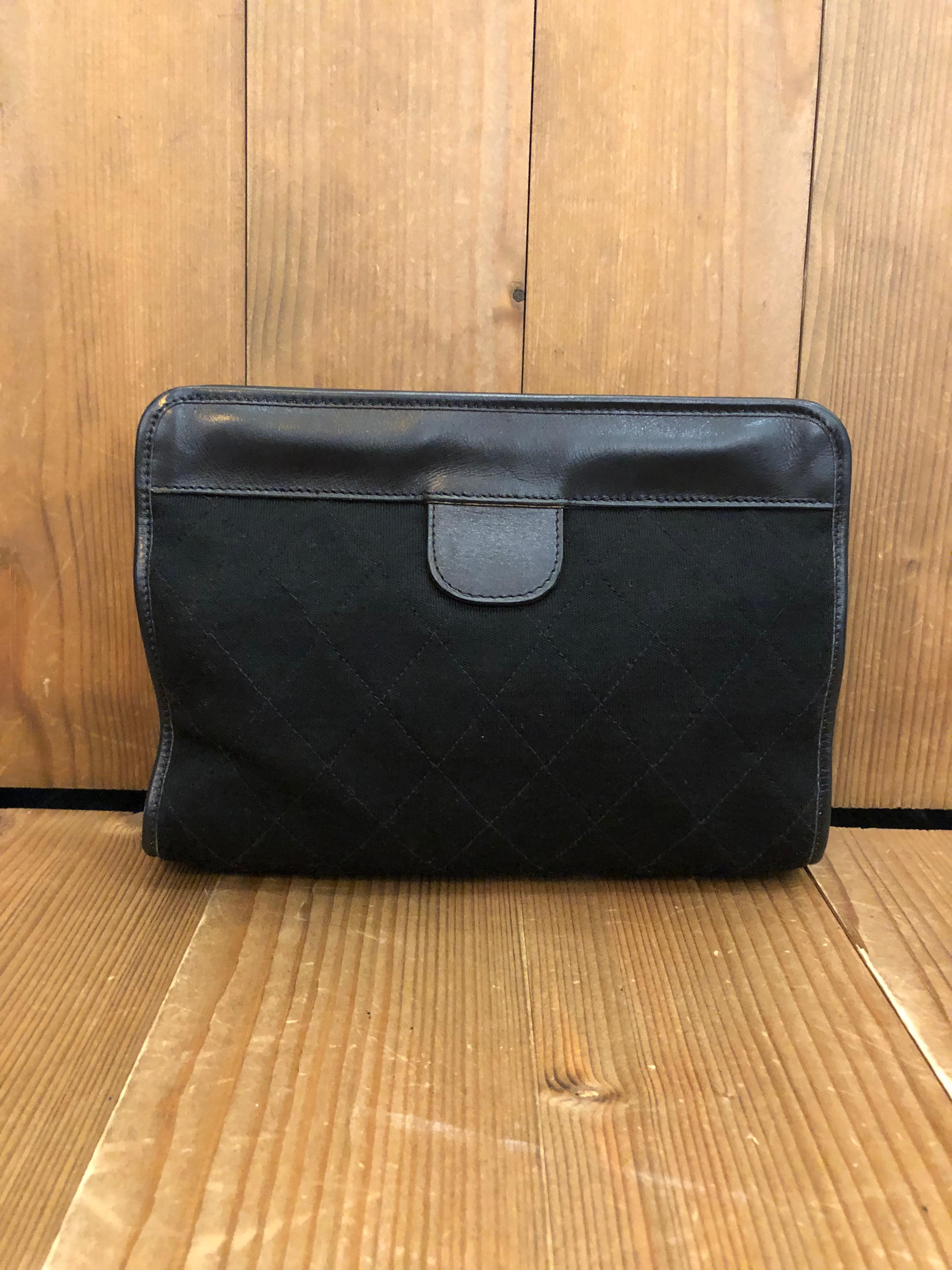 Vintage CHANEL Diamond Quilted Jersey Clutch Bag Black Small In Good Condition In Bangkok, TH