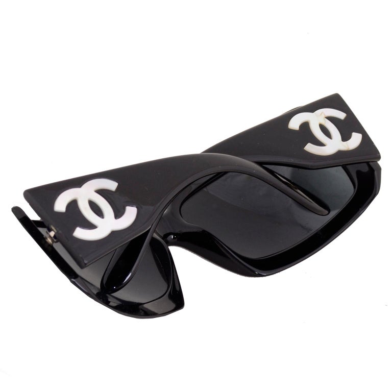 Vintage Chanel Black Sunglasses With Monogram Interlocking Mother Of