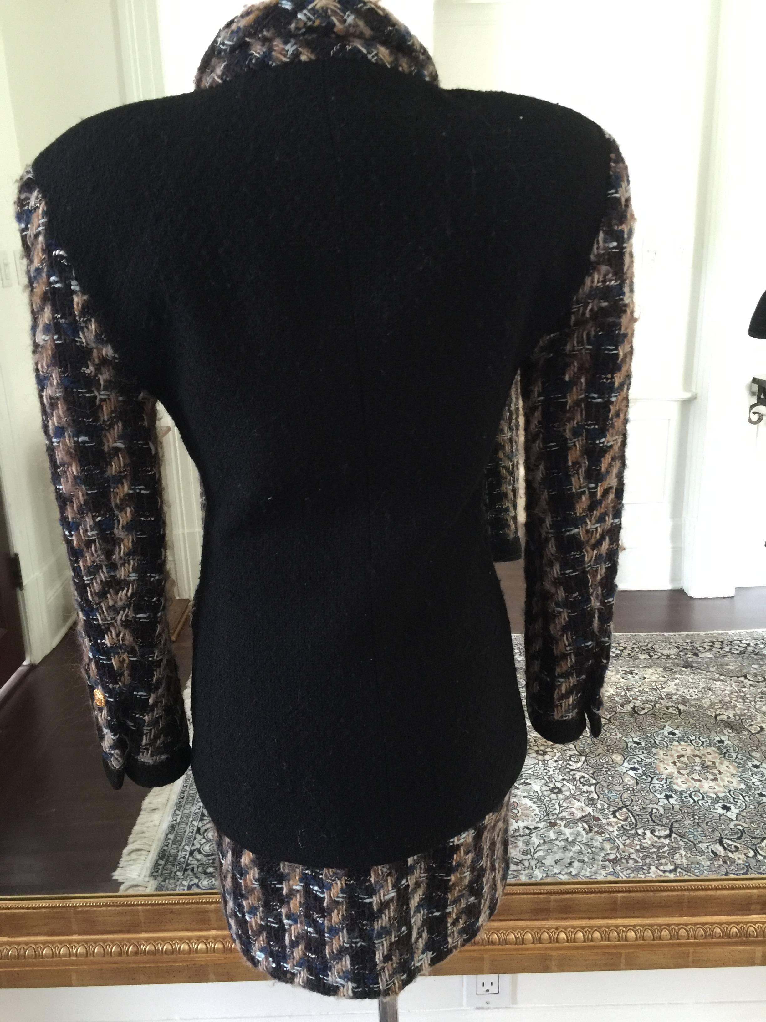 Vintage Chanel Black Tweed Suit Size S. 2
