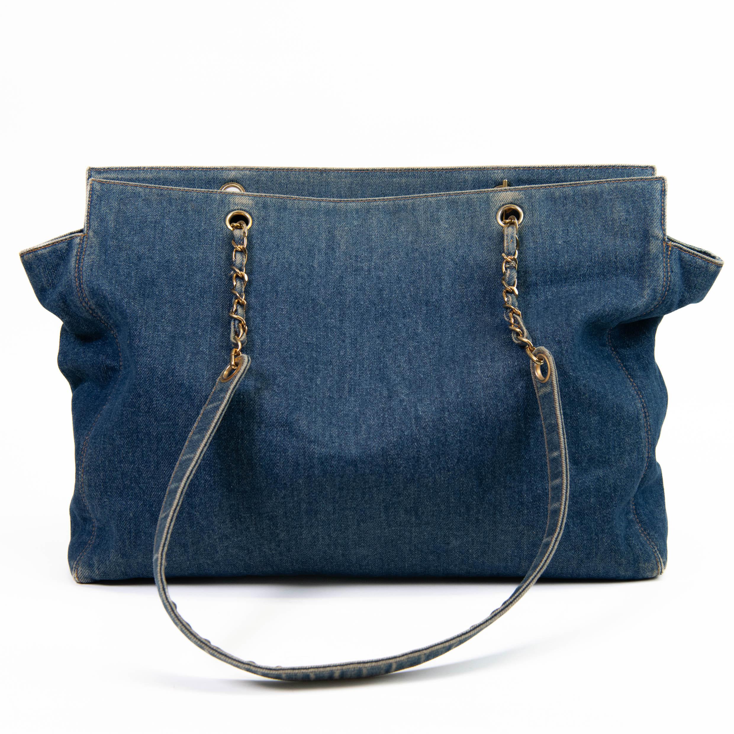 Vintage Chanel Blue Denim CC Shoulder Bag In Good Condition In Corona Del Mar, CA