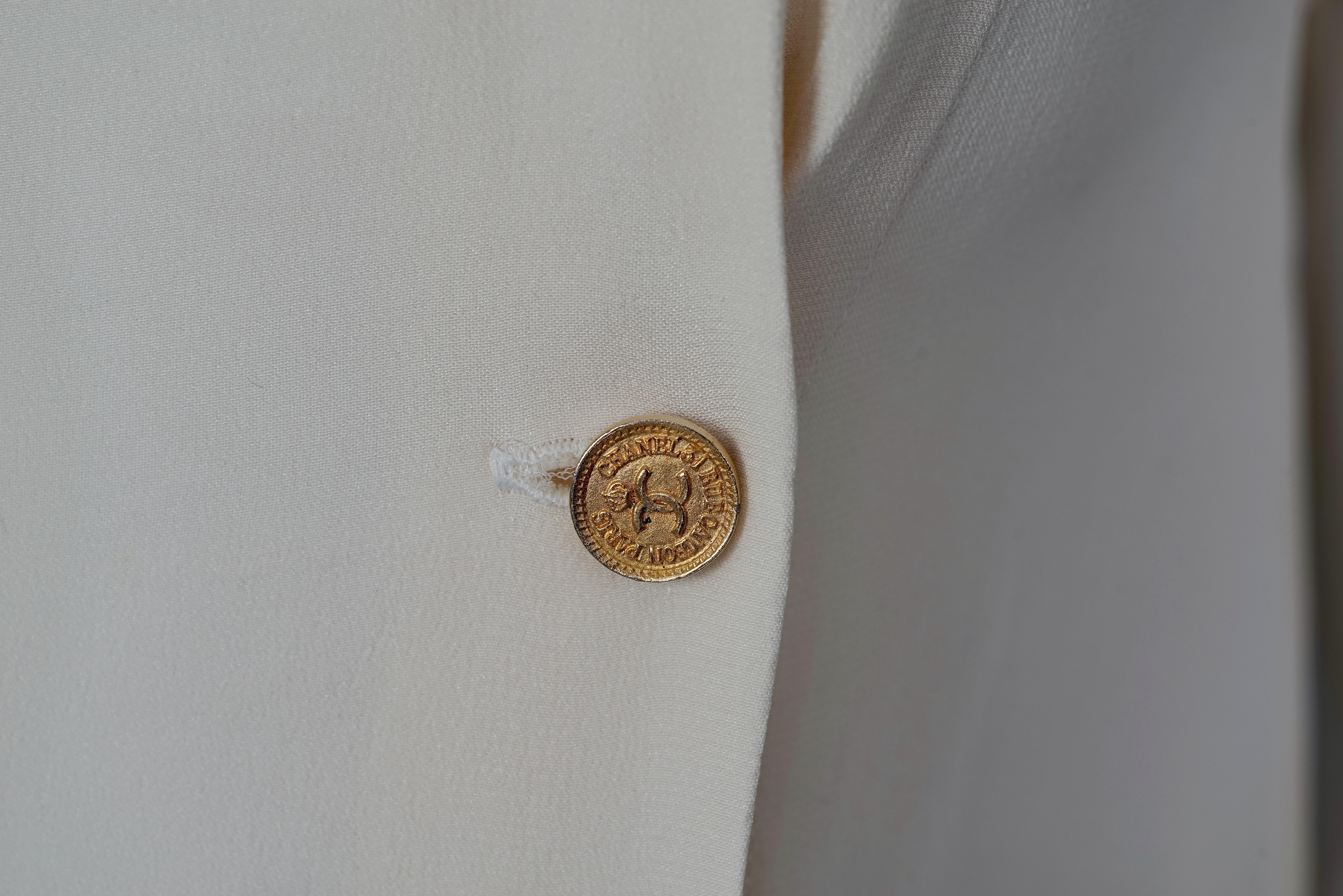 Vintage CHANEL BOUTIQUE CC Logo Pocket Beige Silk Top For Sale 5