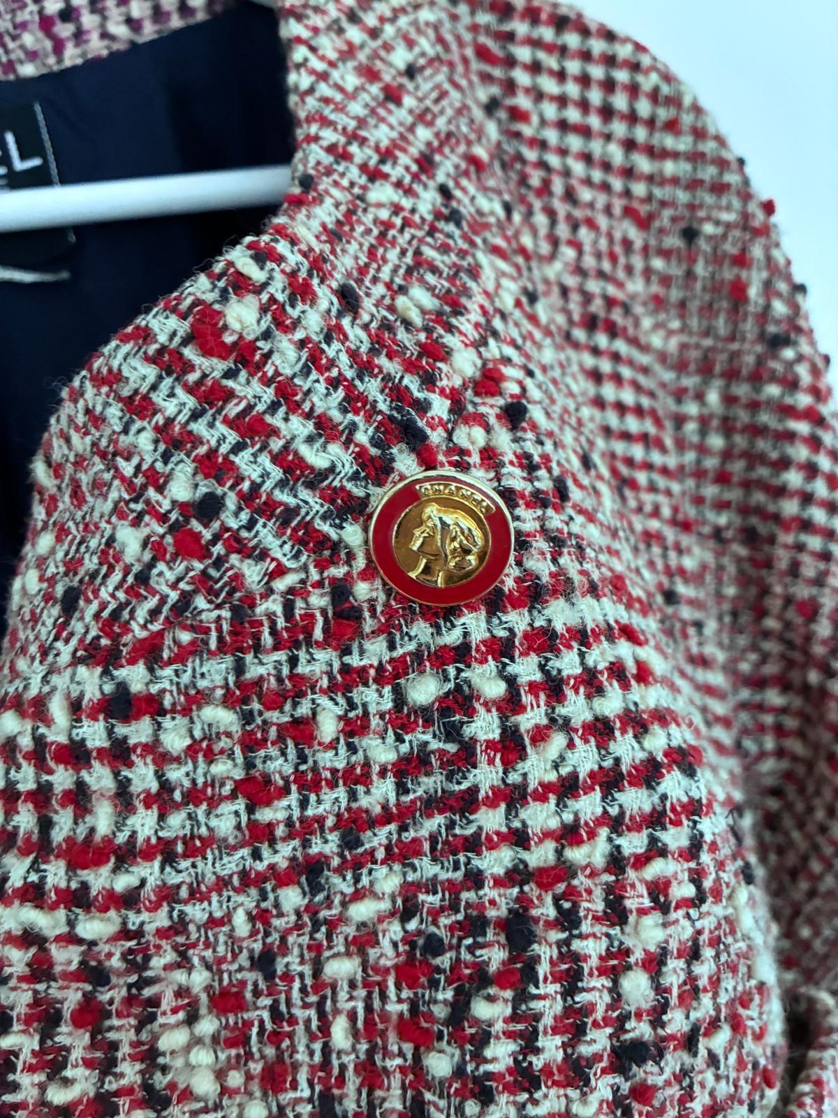Black Vintage Chanel Boutique Tweed Skirt Suit For Sale