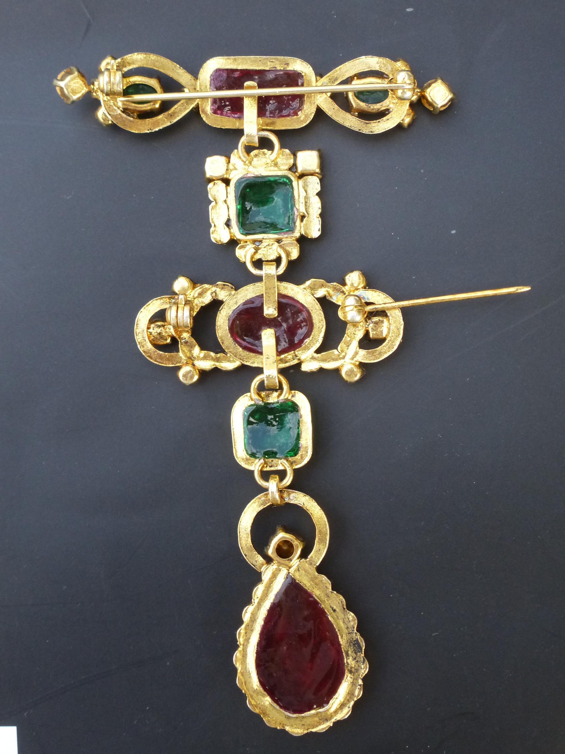 Chanel-Brosche „Regency“, entworfen von Coco Chanel  1955 vergoldet im Angebot 1