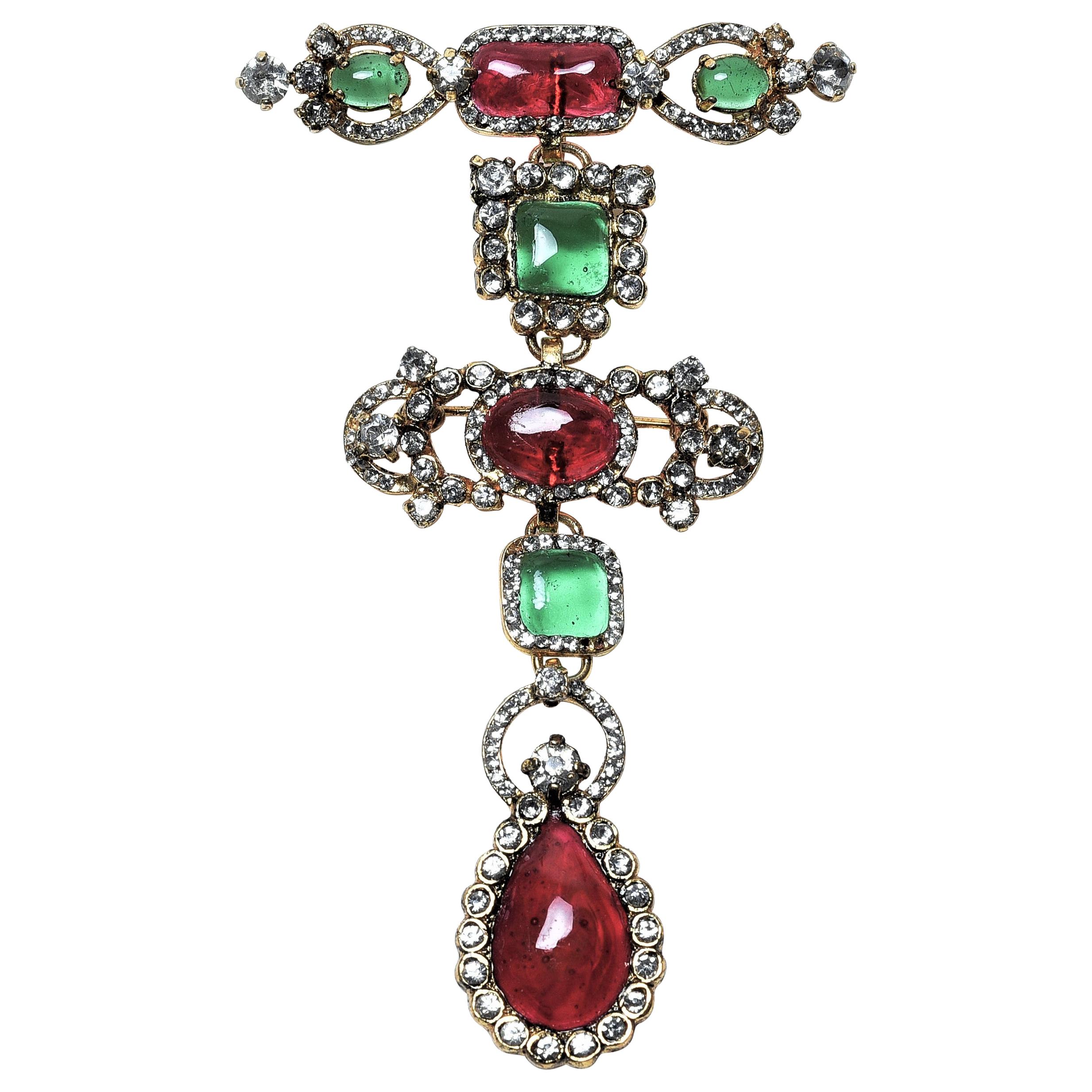 Chanel-Brosche „Regency“, entworfen von Coco Chanel  1955 vergoldet im Angebot