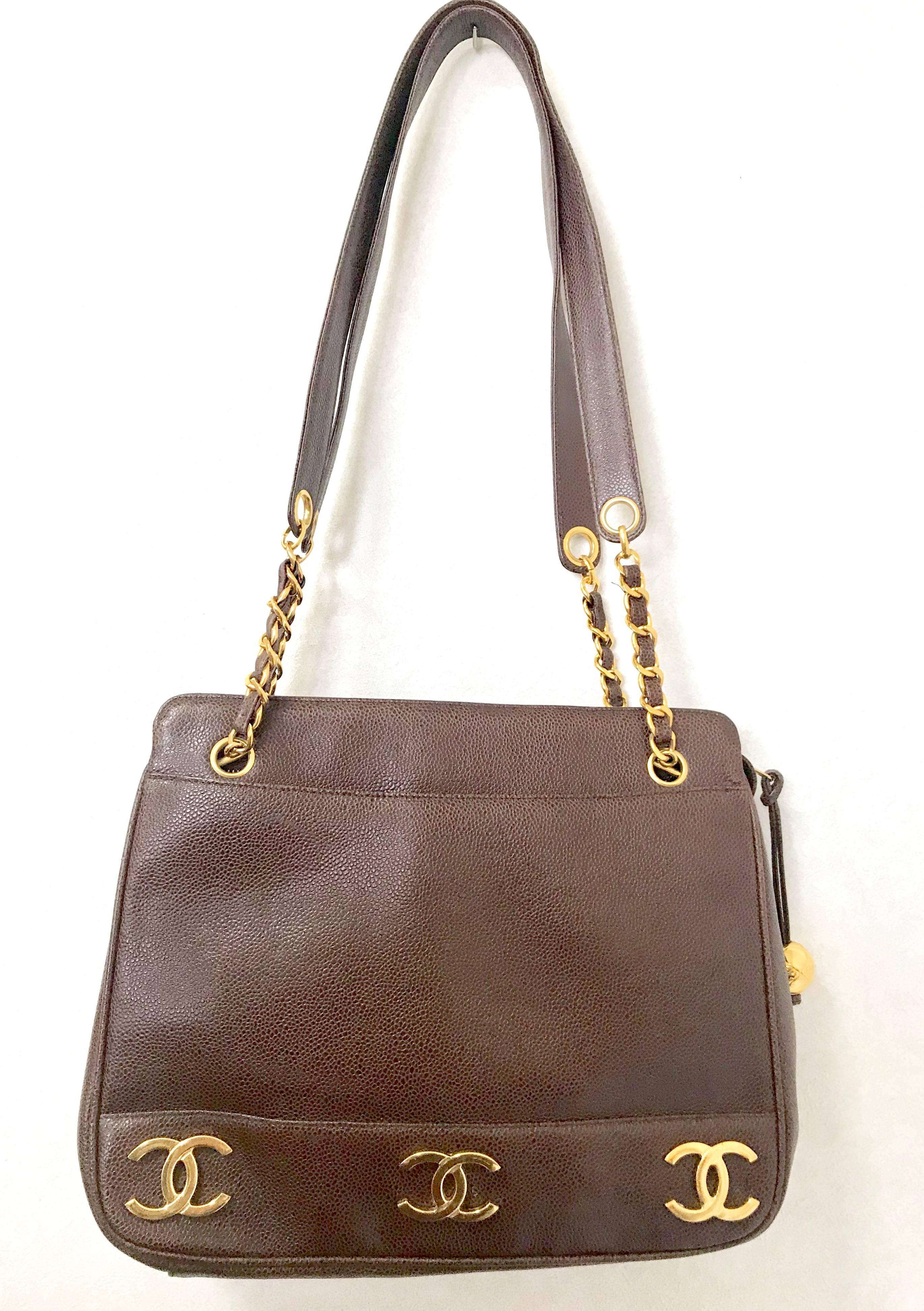 Vintage CHANEL brown caviar leather chain shoulder bag with 3 golden CC marks. For Sale 11