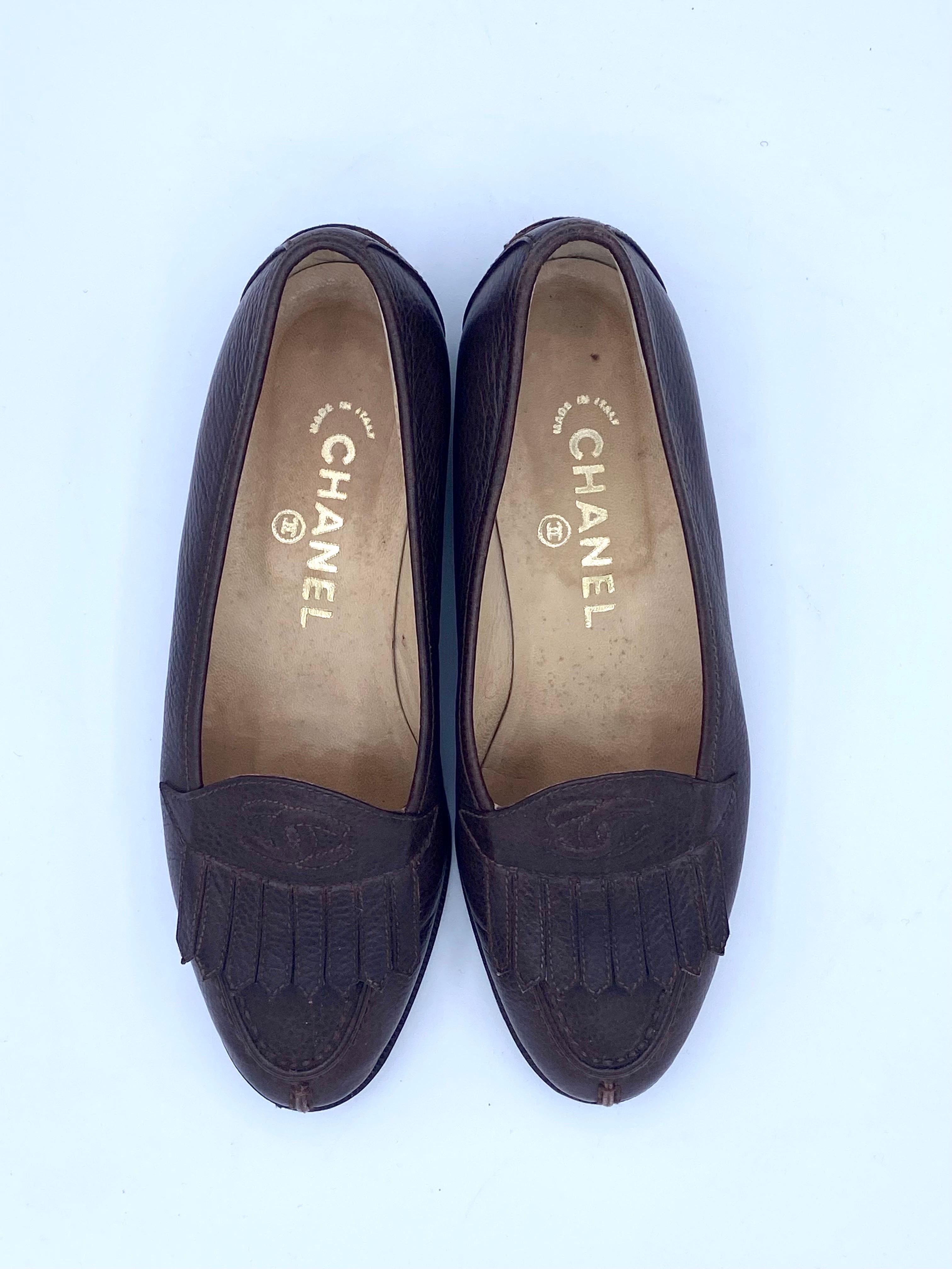Vintage Chanel brown leather fringed loarfers CC logo-36  In Good Condition In L'ESCALA, ES