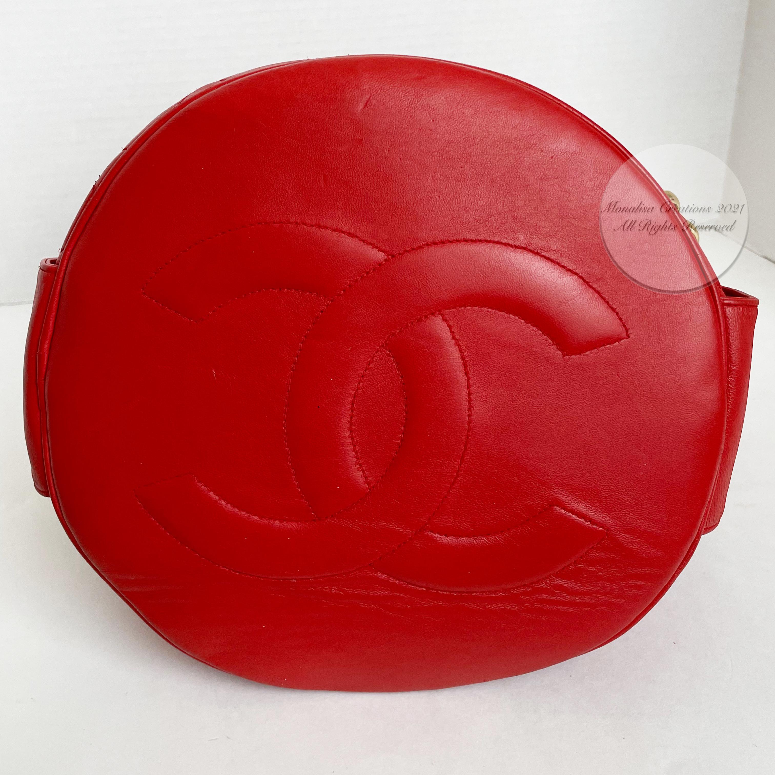 Vintage Chanel Buckle Bag Red Matelasse Leather with Chain Strap F/W 1992 Rare For Sale 5