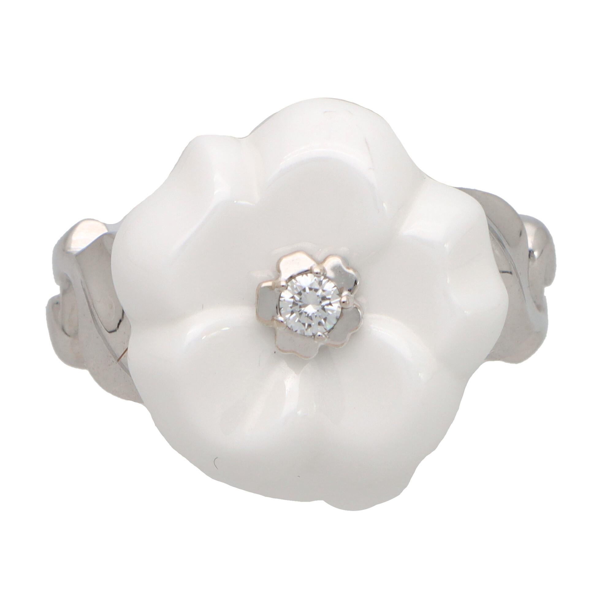 Vintage Chanel Camélia Galbé White Ceramic and Diamond Flower Ring in White Gold