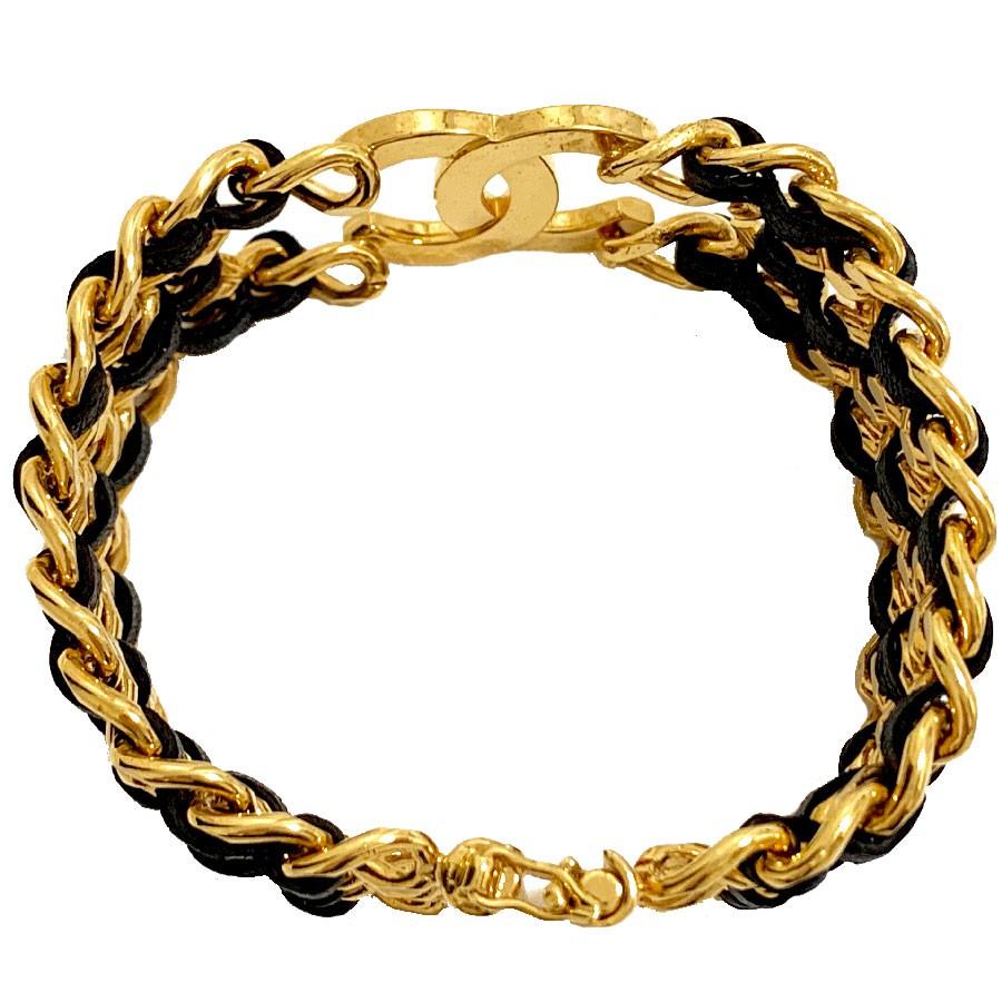 Vintage Chanel CC Gold Chain and Black Leather Bracelet In Good Condition In Paris, FR