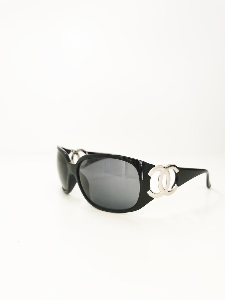 Vintage Chanel CC Interlocking Black Large Side Logo Grey  display picture 1