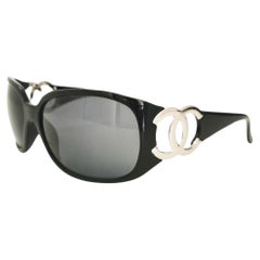 Vintage Chanel CC Interlocking Black Large Side Logo Grey Lens Sunglasses