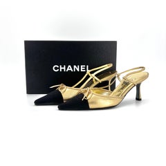 Vintage Chanel CC Logo Bow Cap Toe Slingback Pumps 37
