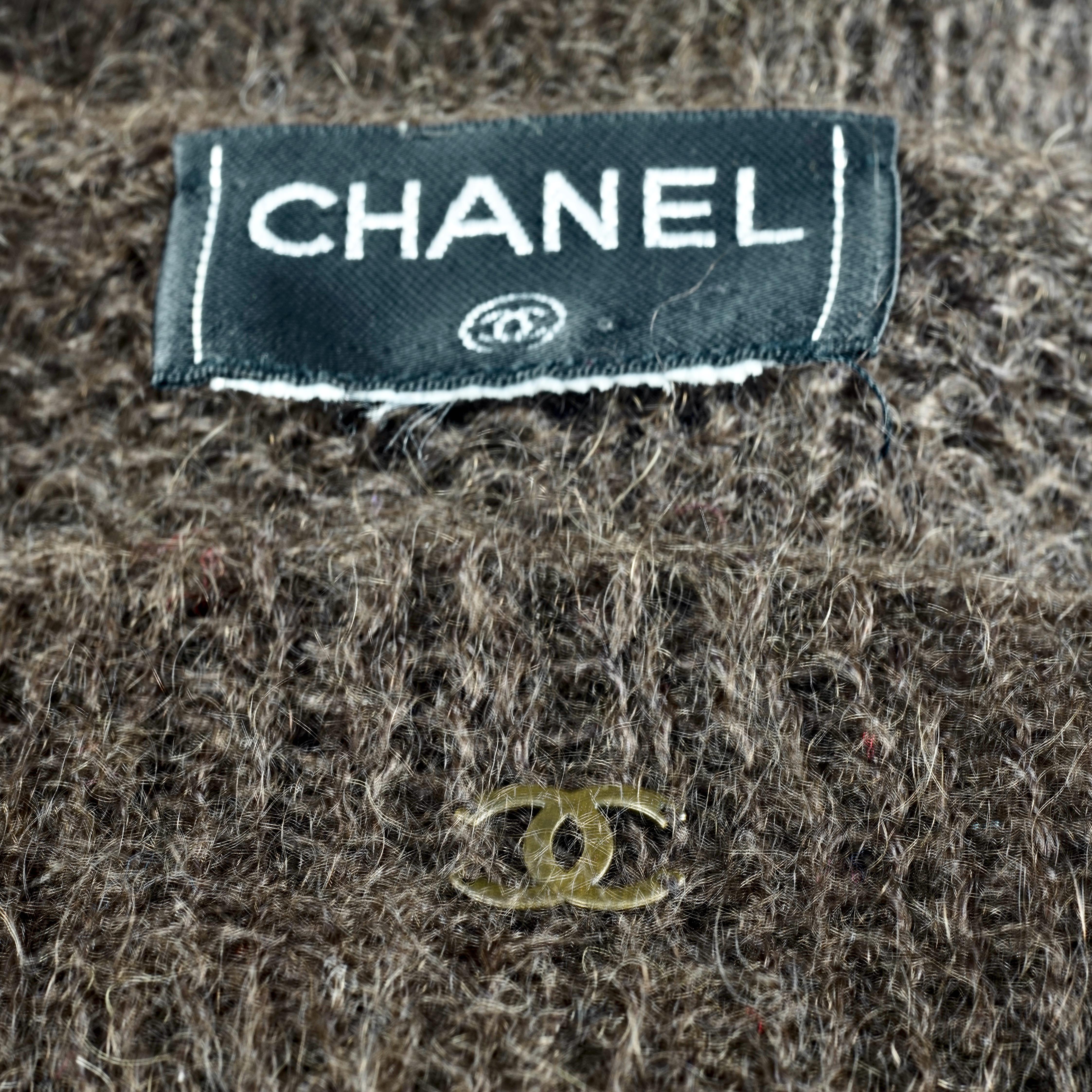 Vintage CHANEL CC Logo Frills Brown Knitted Wool Sweater For Sale 5