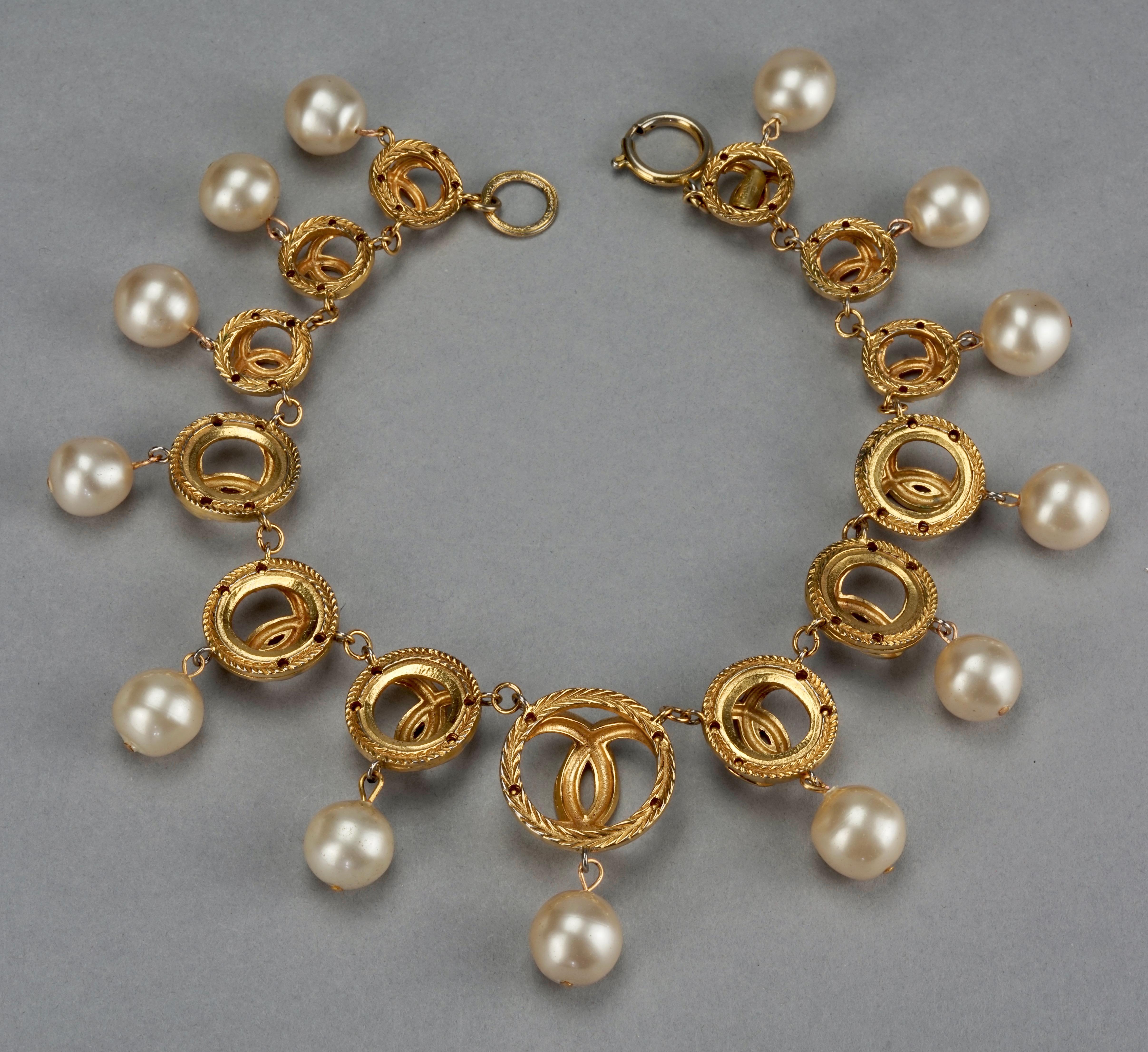 Vintage CHANEL CC Logo Links Pearl Charms Necklace For Sale 4
