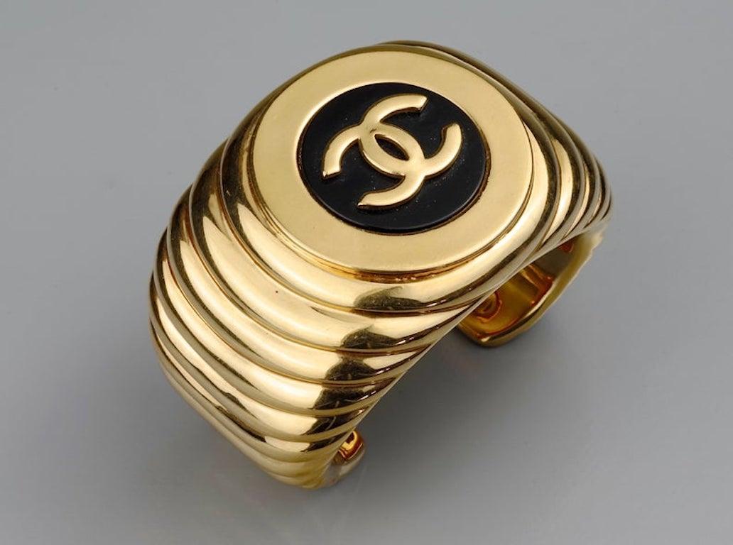 chanel cuff earrings