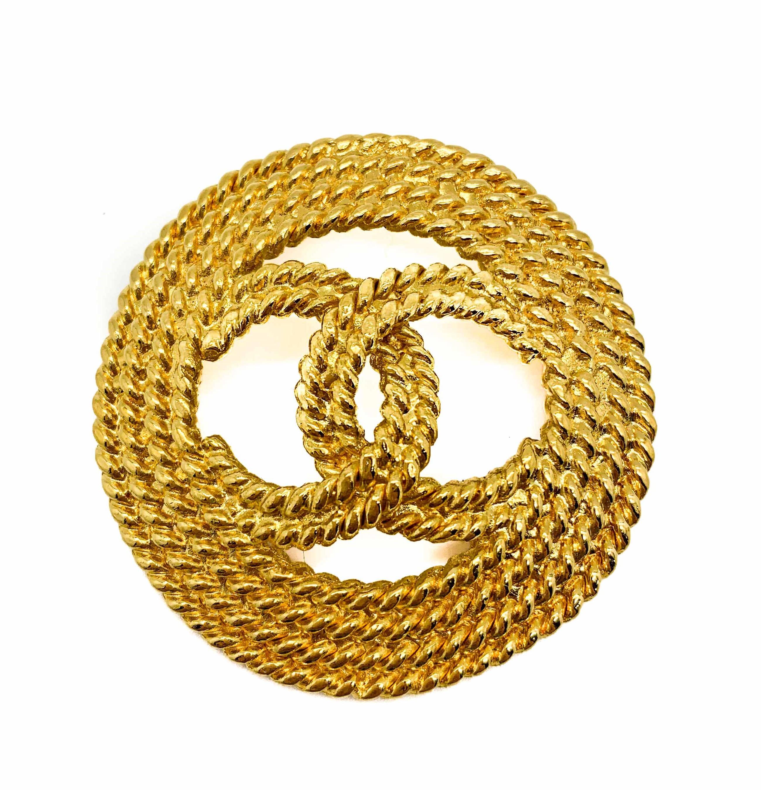 Vintage Chanel CC Logo Rope Brooch 1989 In Good Condition For Sale In Wilmslow, GB