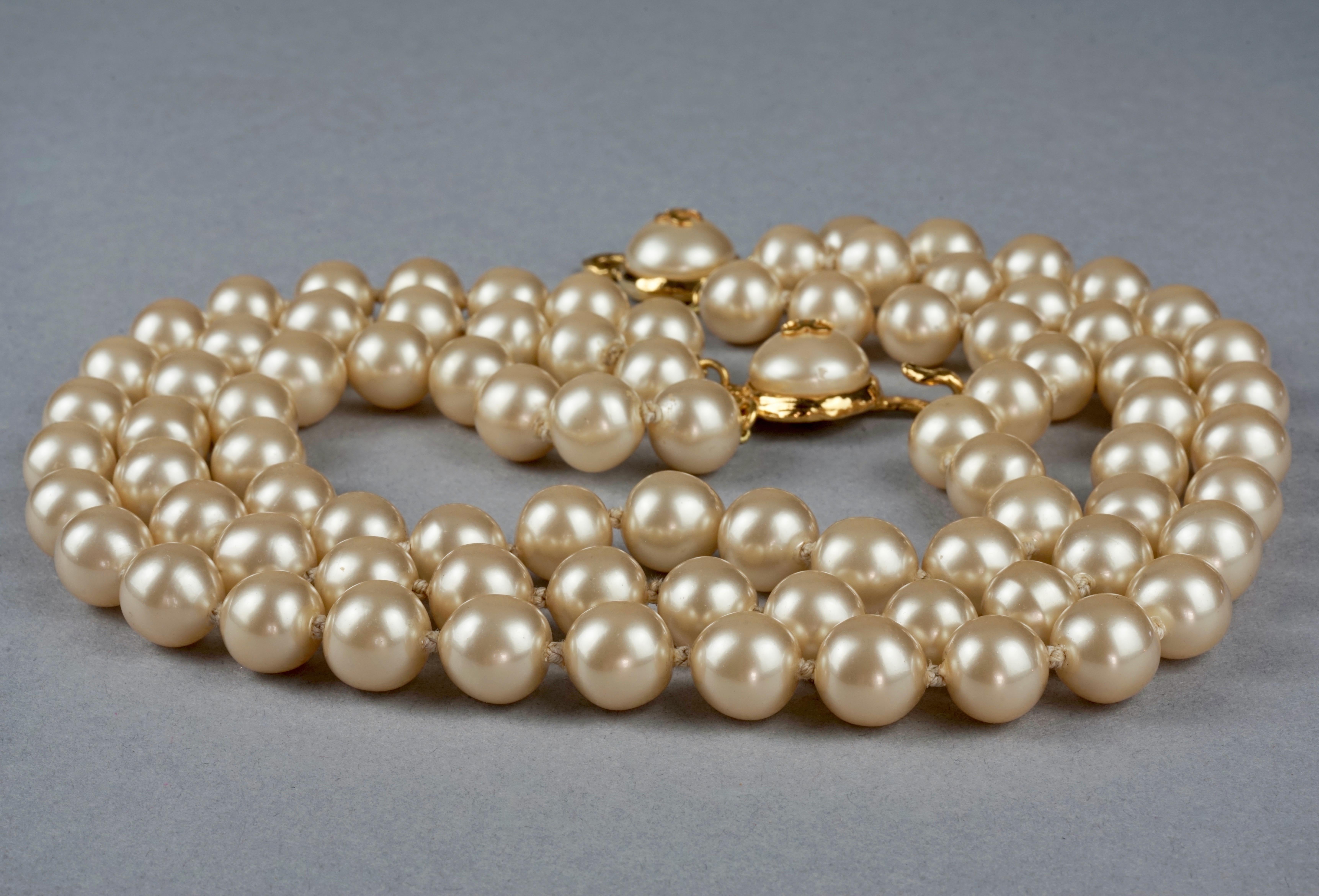 Women's Vintage CHANEL CC Logo Triple Strand Pearl Necklace For Sale