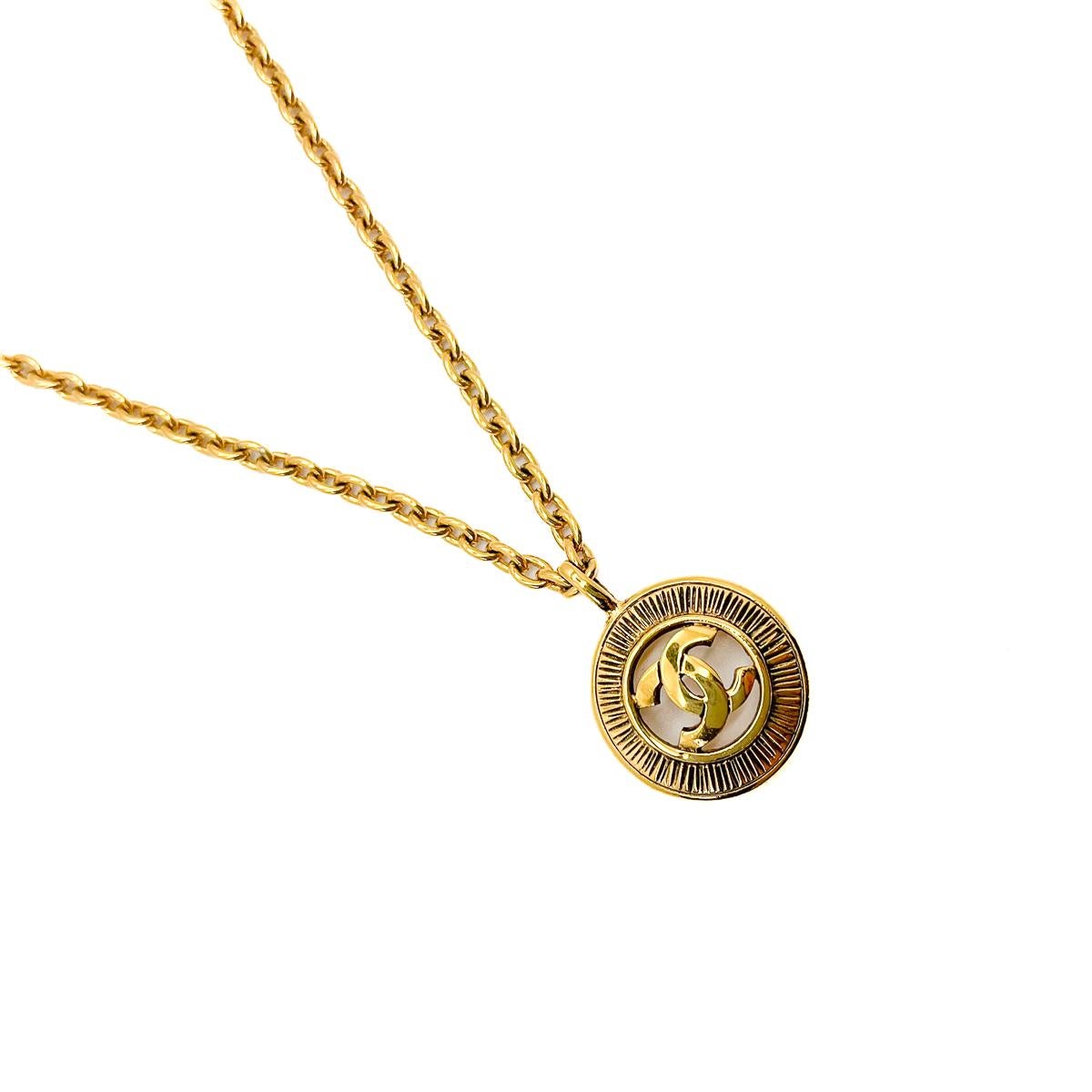Collana vintage Chanel CC Sunburst anni '80 In condizioni buone in vendita a Wilmslow, GB
