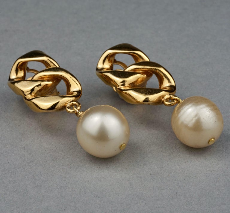 Vintage CHANEL Chain Pearl Dangling Earrings at 1stDibs