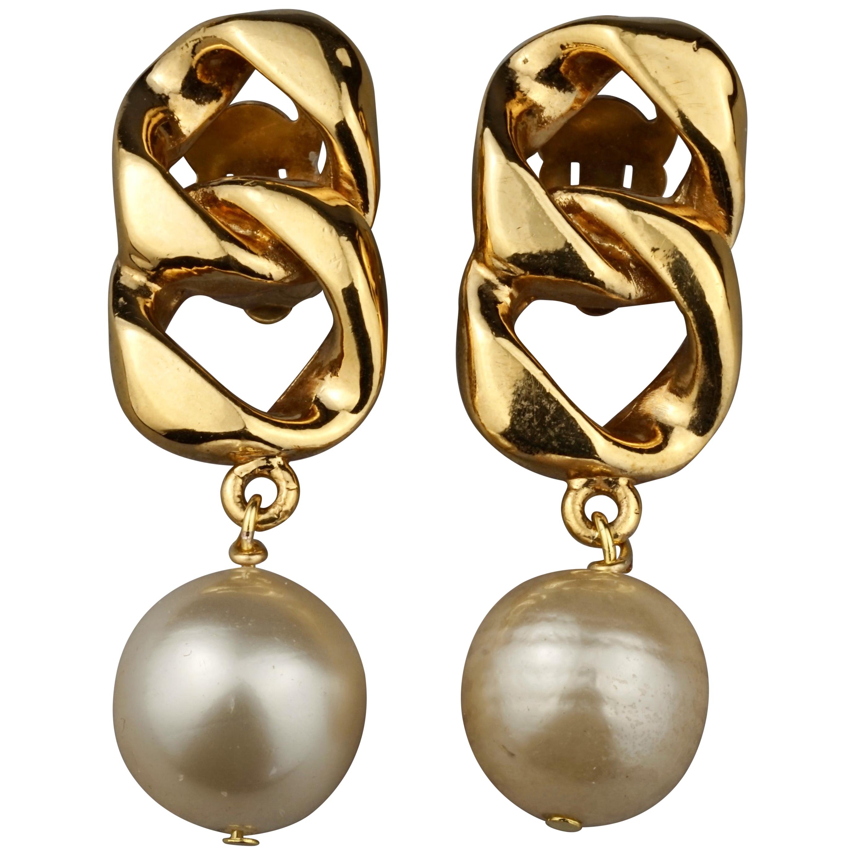 Vintage CHANEL Chain Pearl Dangling Earrings
