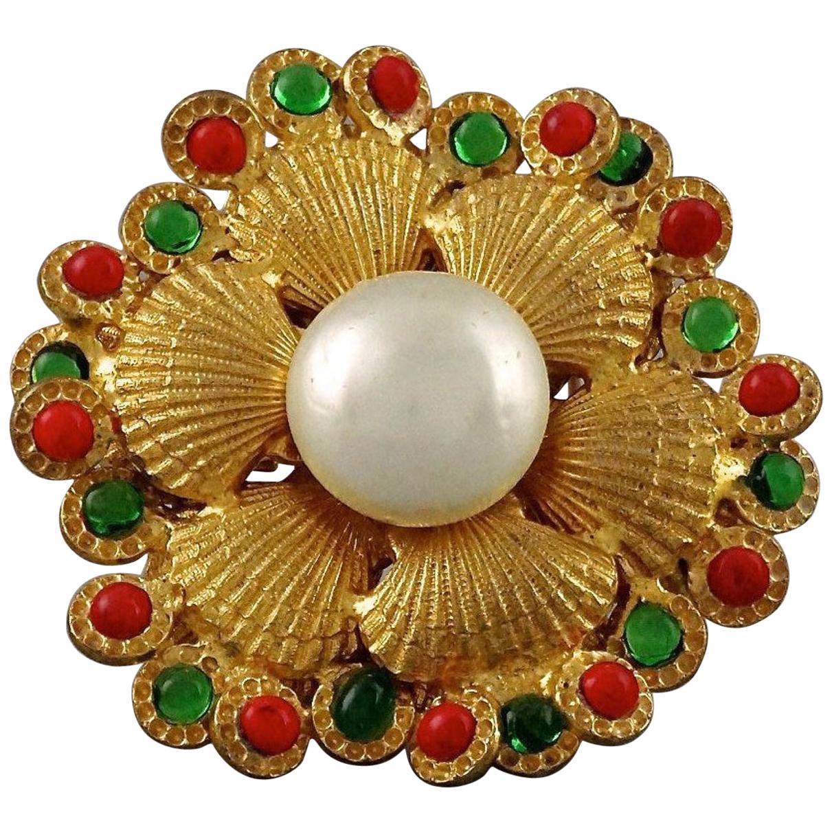 Vintage CHANEL Clam Shell Gripoix Pearl Brooch