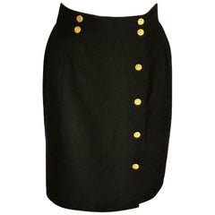 Vintage Chanel Classic 1980
s Black (8) 18K Gold Plate Buttons Skirt FR 38/ US 6
