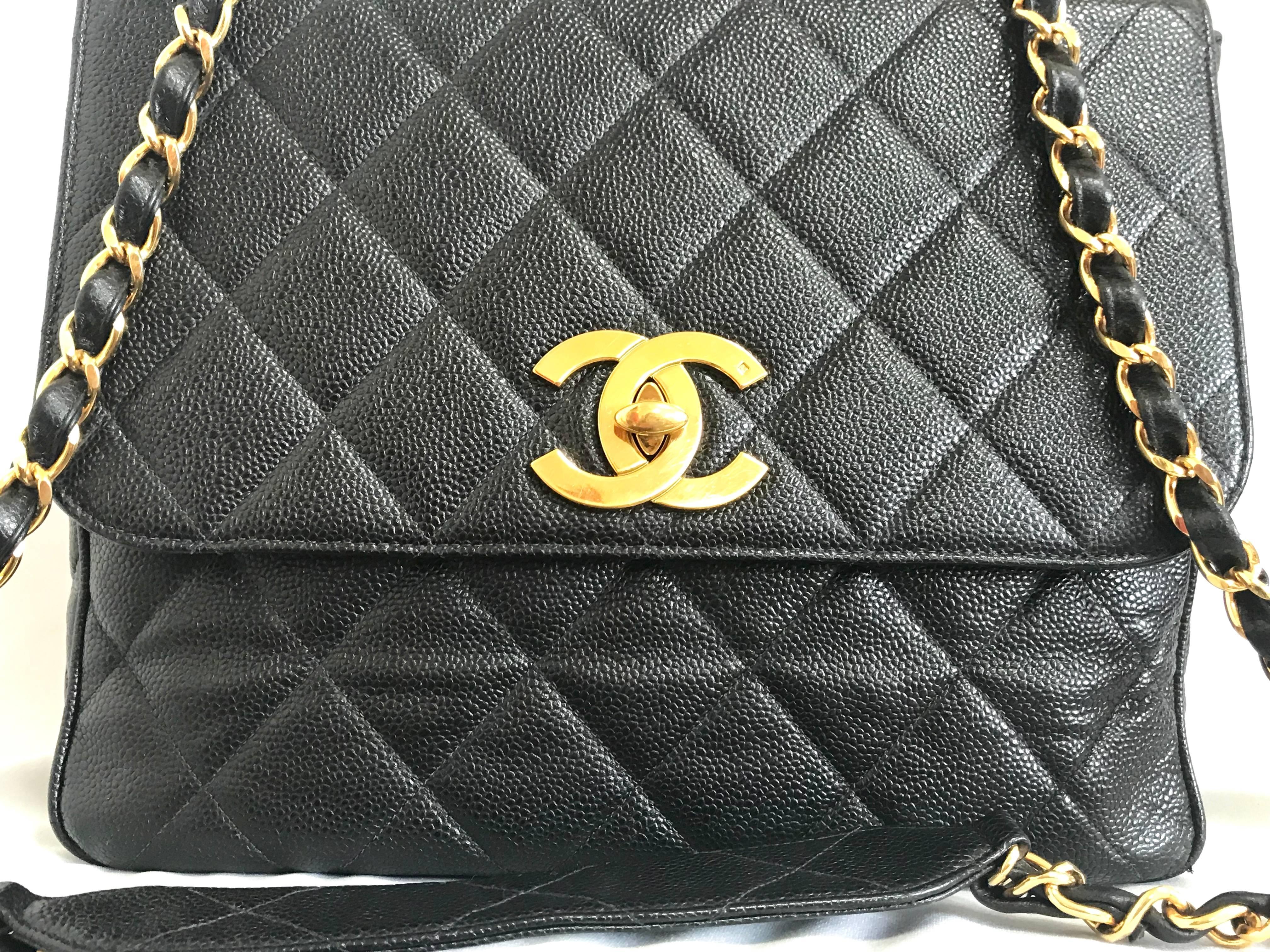 Women's Vintage Chanel classic large black caviar leather 2.55 square chain shoulder bag For Sale