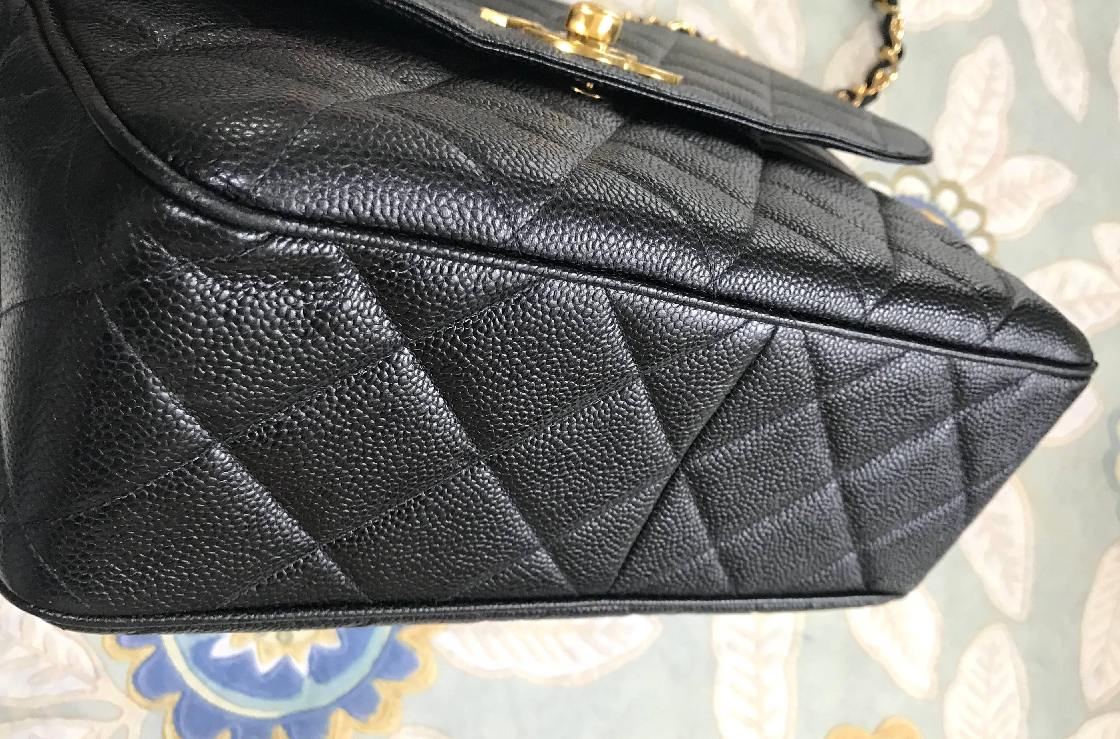 Vintage Chanel classic large black caviar leather 2.55 square chain shoulder bag For Sale 4